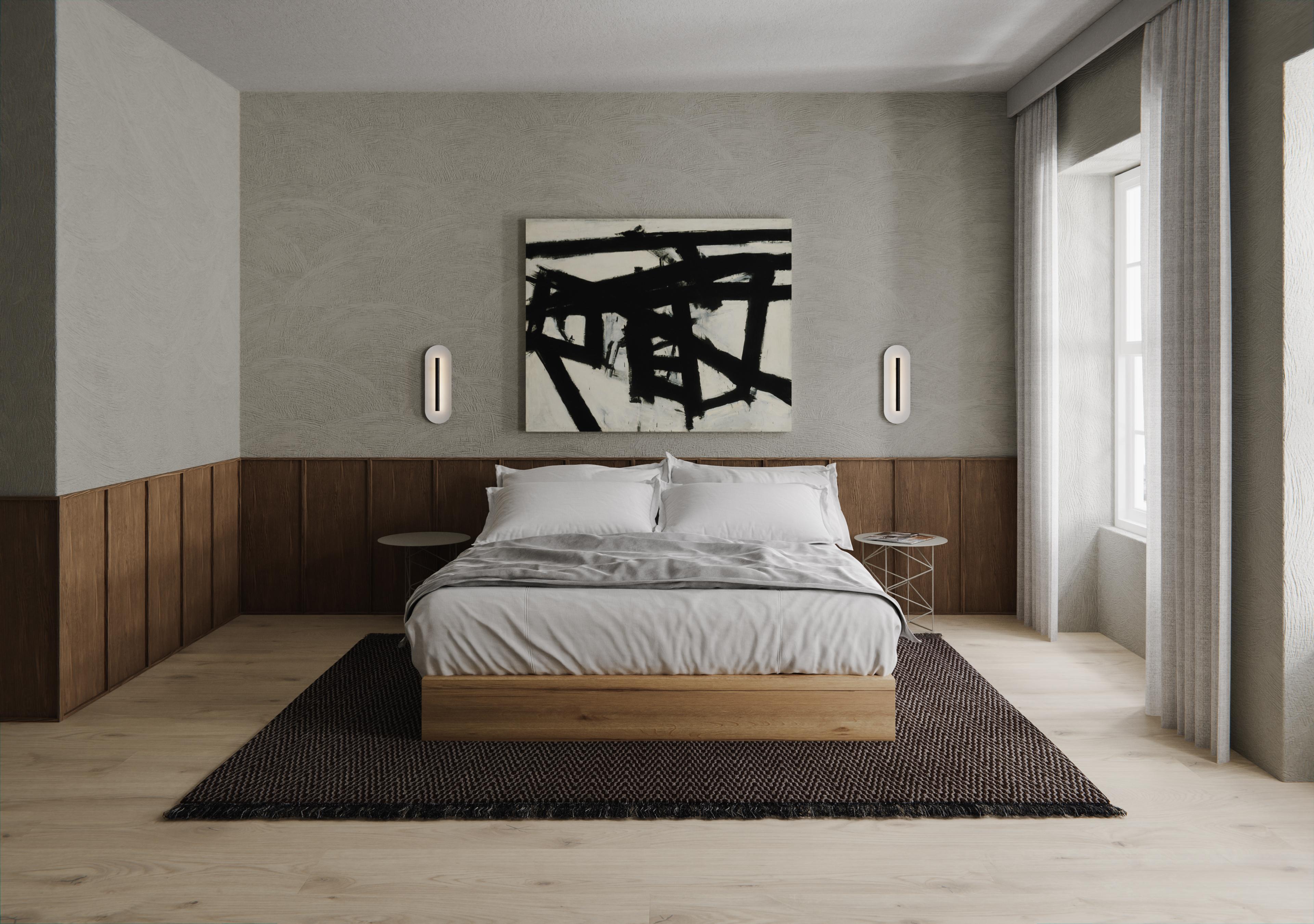 XXI secolo e contemporaneo Applique Reflector 450, apparecchio a LED, tutto in ottone invecchiato in vendita