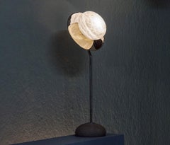 Lampe à poser Reflex par United Alabaster