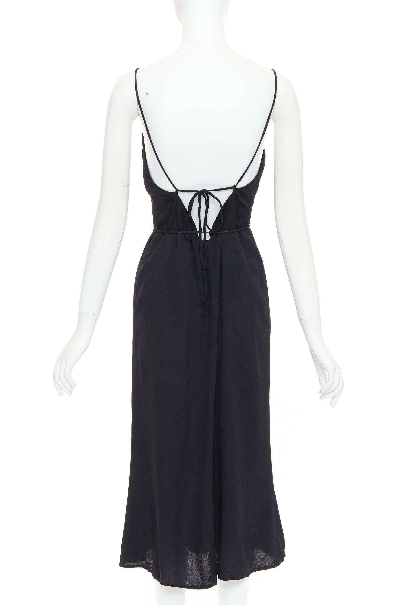 REFORMATION Robe midi à taille nouée et dos ouvert en mélange de viscose noir M
Référence : ECLO/A00226
Marque : Reformation
MATERIAL : Viscose, mélange
Couleur : Noir
Motif : Solide
Fermeture : Attache auto
Détails supplémentaires : Dos
