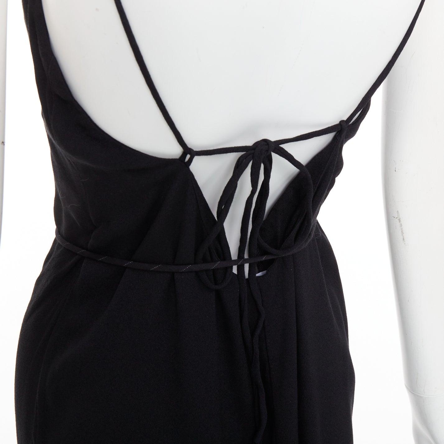 REFORMATION Robe midi à taille nouée et dos ouvert en mélange de viscose noir M en vente 1