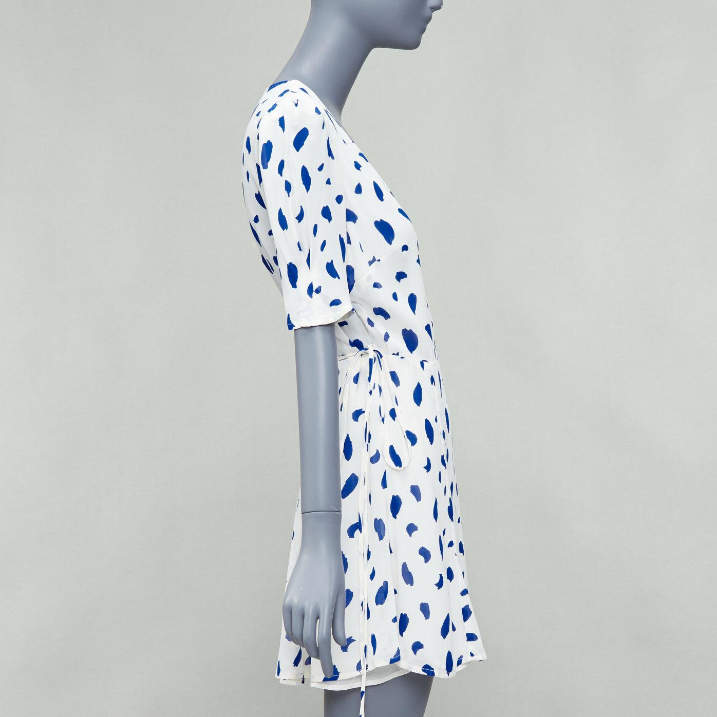 REFORMATION Lucky blue white Dalmatian print puff sleeve wrap dress M In Excellent Condition For Sale In Hong Kong, NT