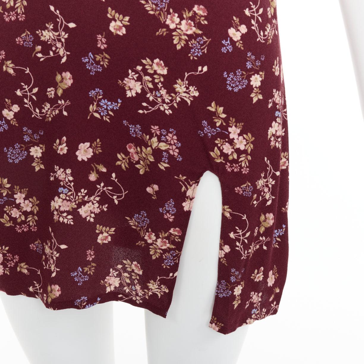 REFORMATION Marlowe bordeaux viscose imprimé floral mini robe à fente haute US0 XS en vente 2