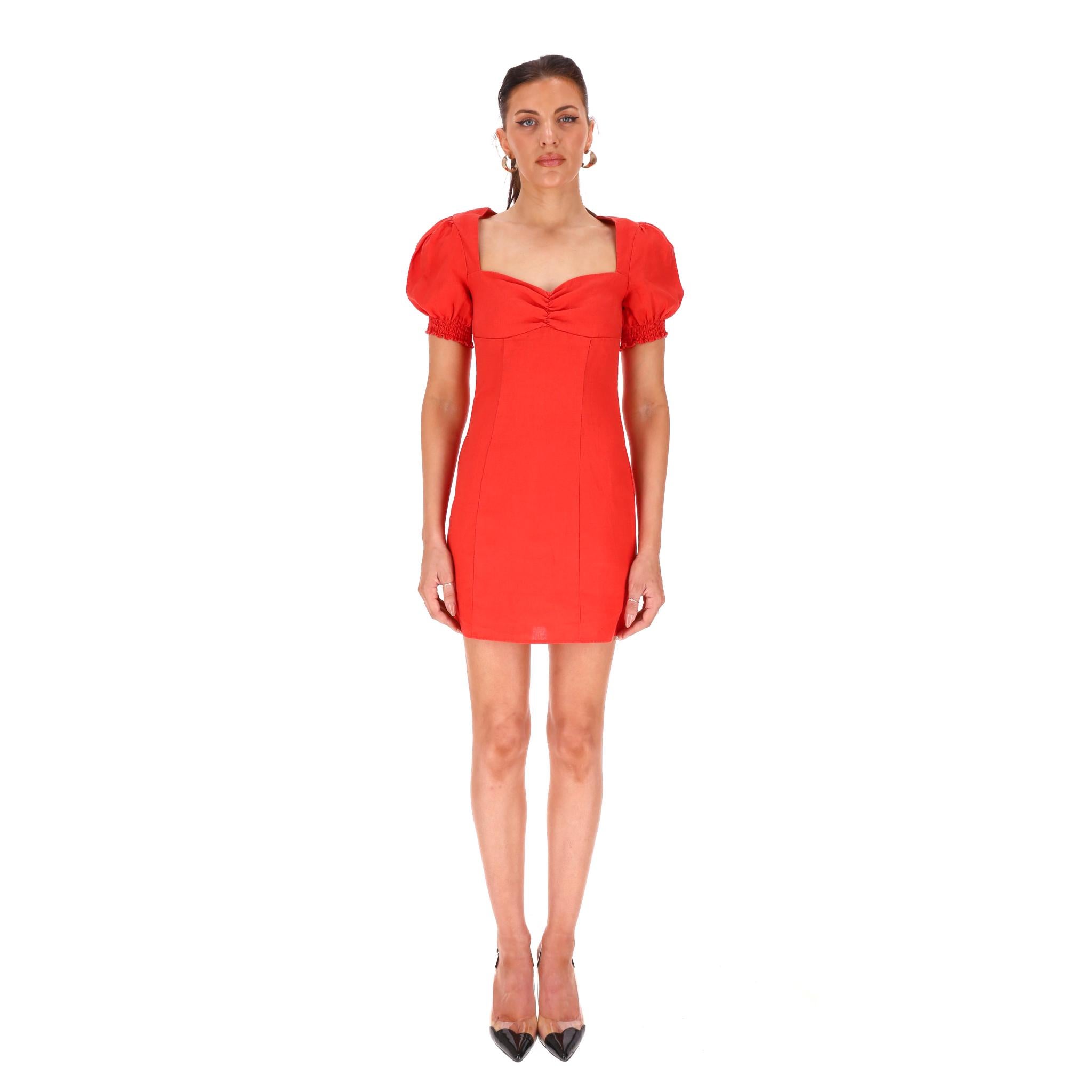Reformation - Mini robe en lin à manches bouffantes

Mini robe rouge entièrement réalisée en lin et conçue avec des manches courtes bouffantes et un bustier, encolure en cœur.

Fermeture à glissière à l'arrière et poignets élastiques.

Rrp Approx.