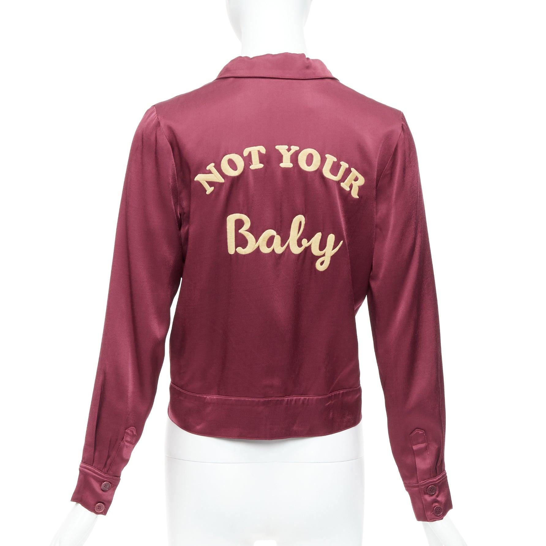 REFORMATION veste crop en satin rouge brodée Not Your Baby XS
Référence : ECLO/A00036
Marque : Reformation
Matière : Rayon, mélange
Couleur : Rouge, Nude
Motif : Solide
Fermeture : bouton
Détails supplémentaires : Broderie 