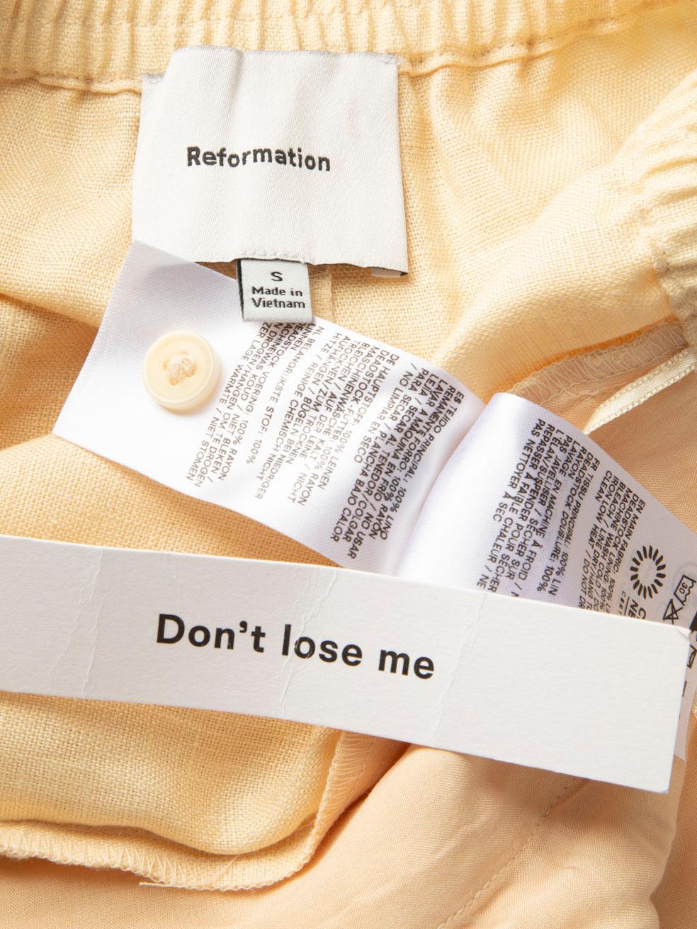 Mini short en lin jaune Reformation Taille S Neuf - En vente à London, GB