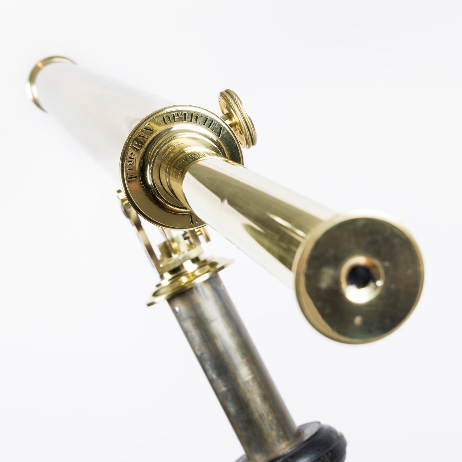 Refractor telescope by François Can, 81 Quai de l'Hôpital, Lyon For Sale 4