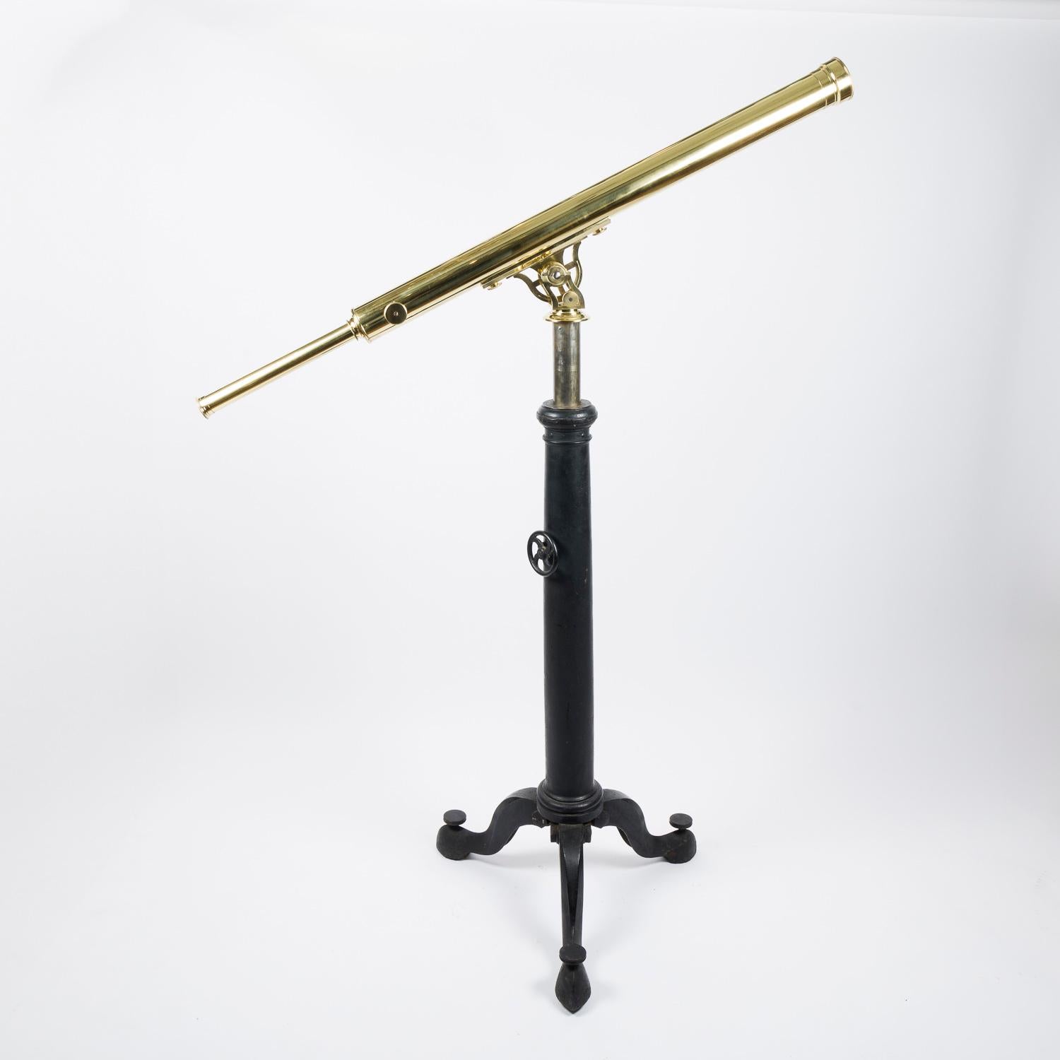 Refractor telescope by François Can, 81 Quai de l'Hôpital, Lyon For Sale 10