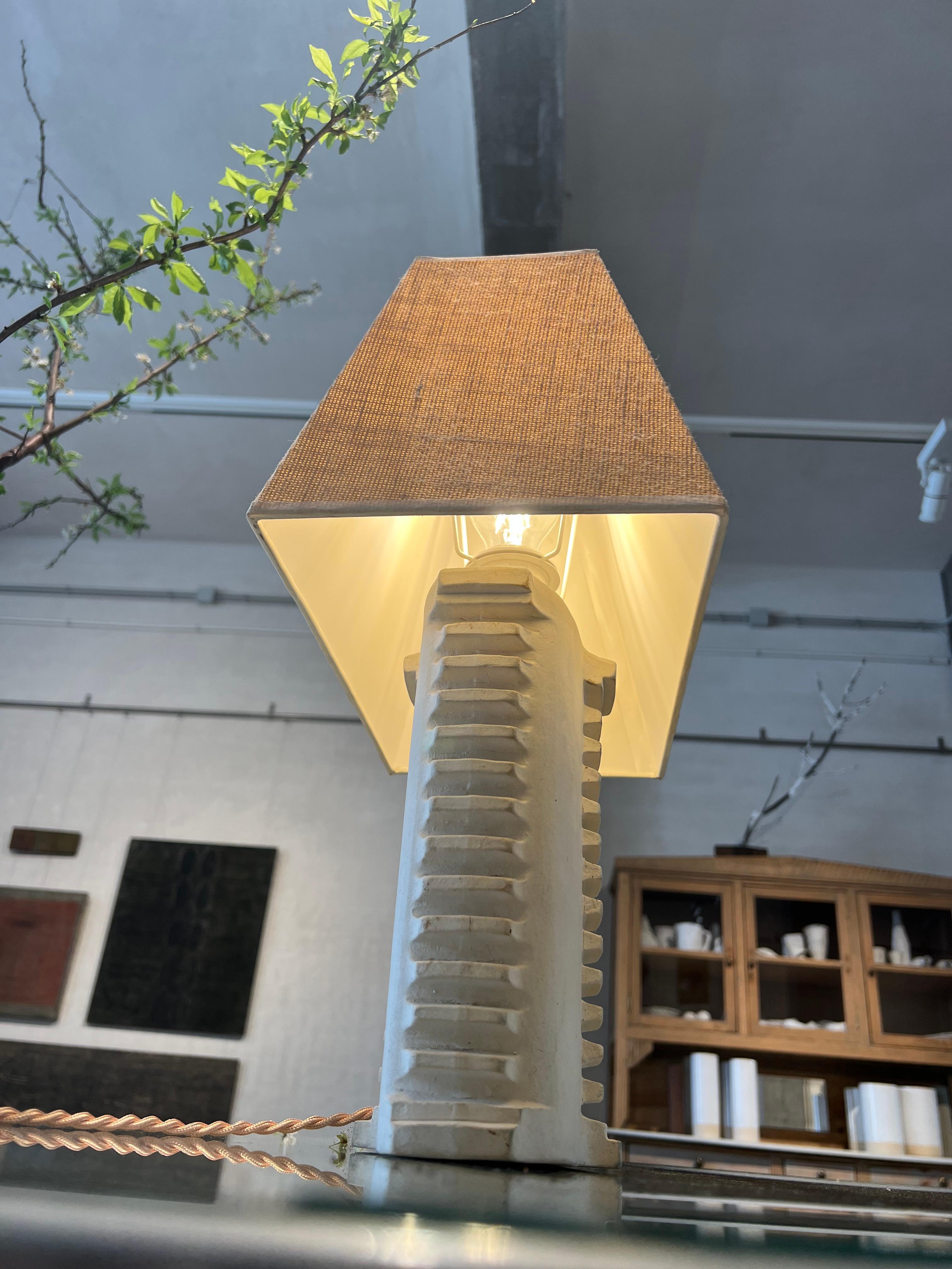 Refektoriums-Tischlampe aus Keramik mit Textilkabel (Glasiert) im Angebot