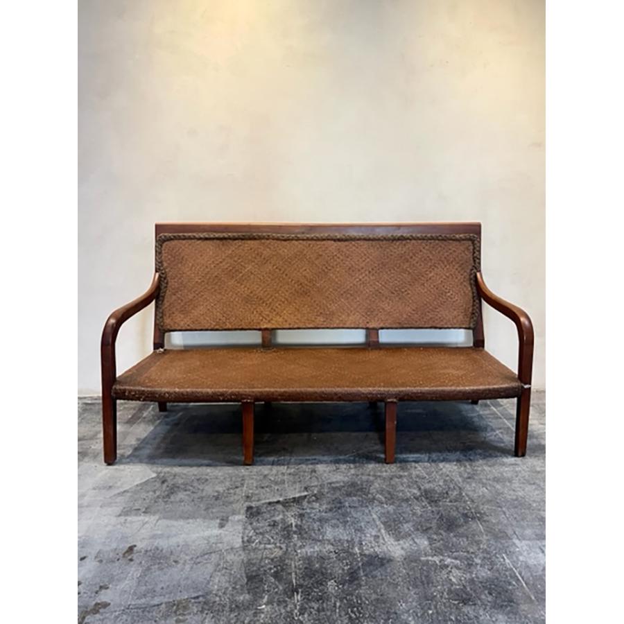 Refurbished Cane Bench, 18th Century For Sale 2