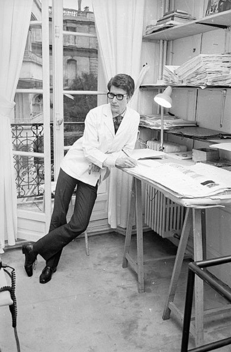 "Yves Saint-Laurent" by Reg Lancaster

7th April 1965: Yves Saint-Laurent, ex-wonder boy of Dior, working at his own fashion house in Paris.  

Unframed
Paper Size: 40" x 30'' (inches)
Printed 2022 
Silver Gelatin Fibre Print