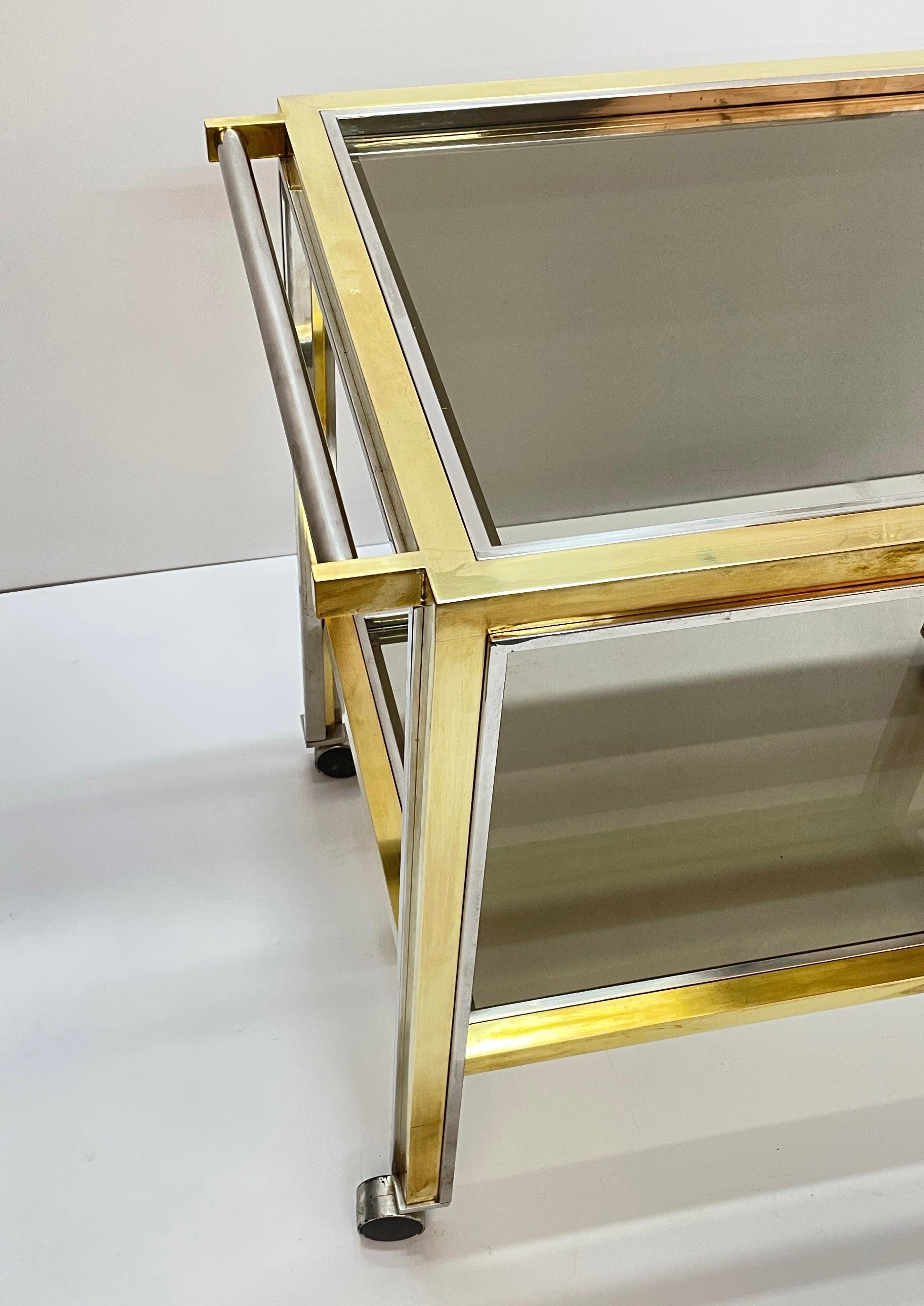 Rega Style Midcentury Brass and Chrome Italian Bar Cart with Glass Shelves 1970s For Sale 7