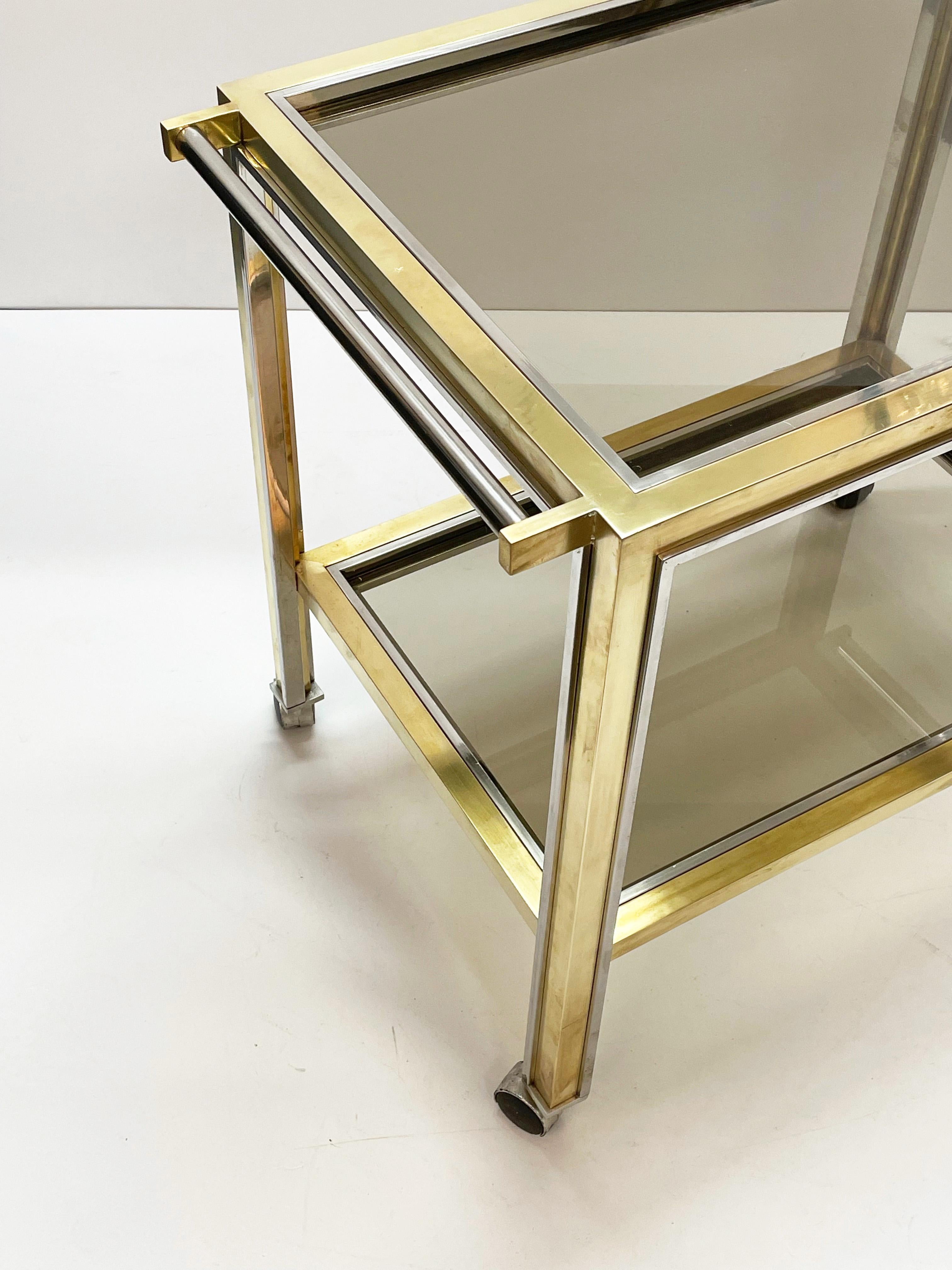 Rega Style Midcentury Brass and Chrome Italian Bar Cart with Glass Shelves 1970s For Sale 11