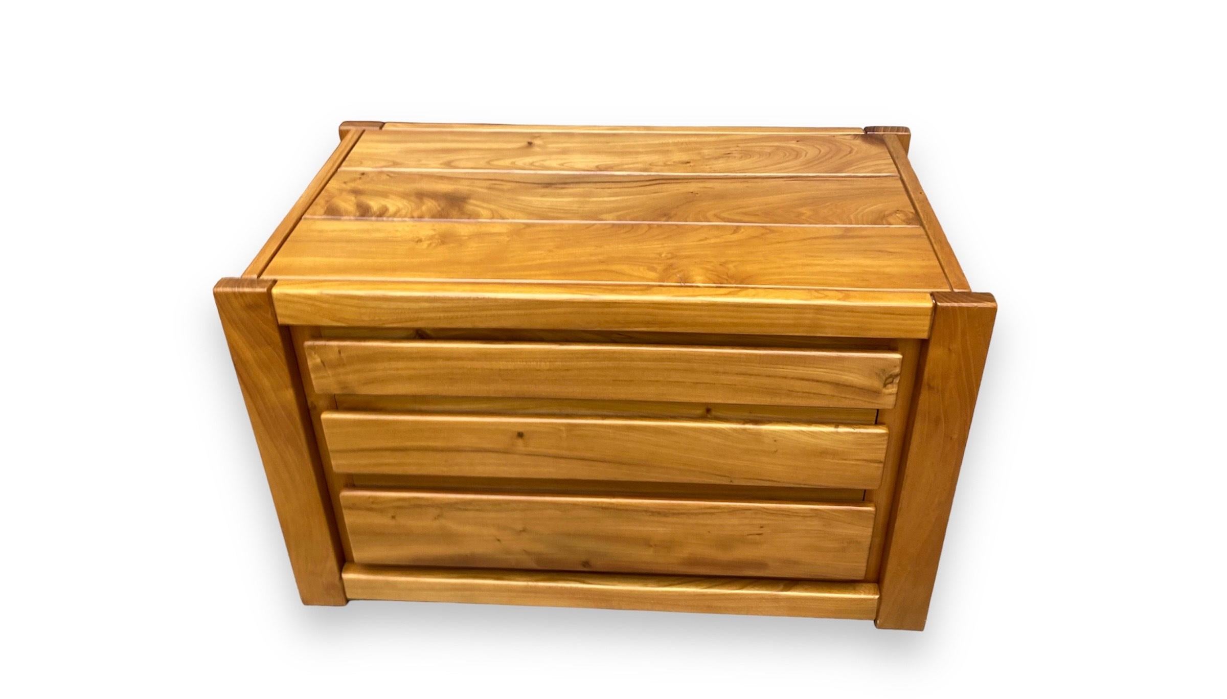 Regain 'Chapo' Chest of Drawers, Storage Unit 3 Drawers For Sale 6