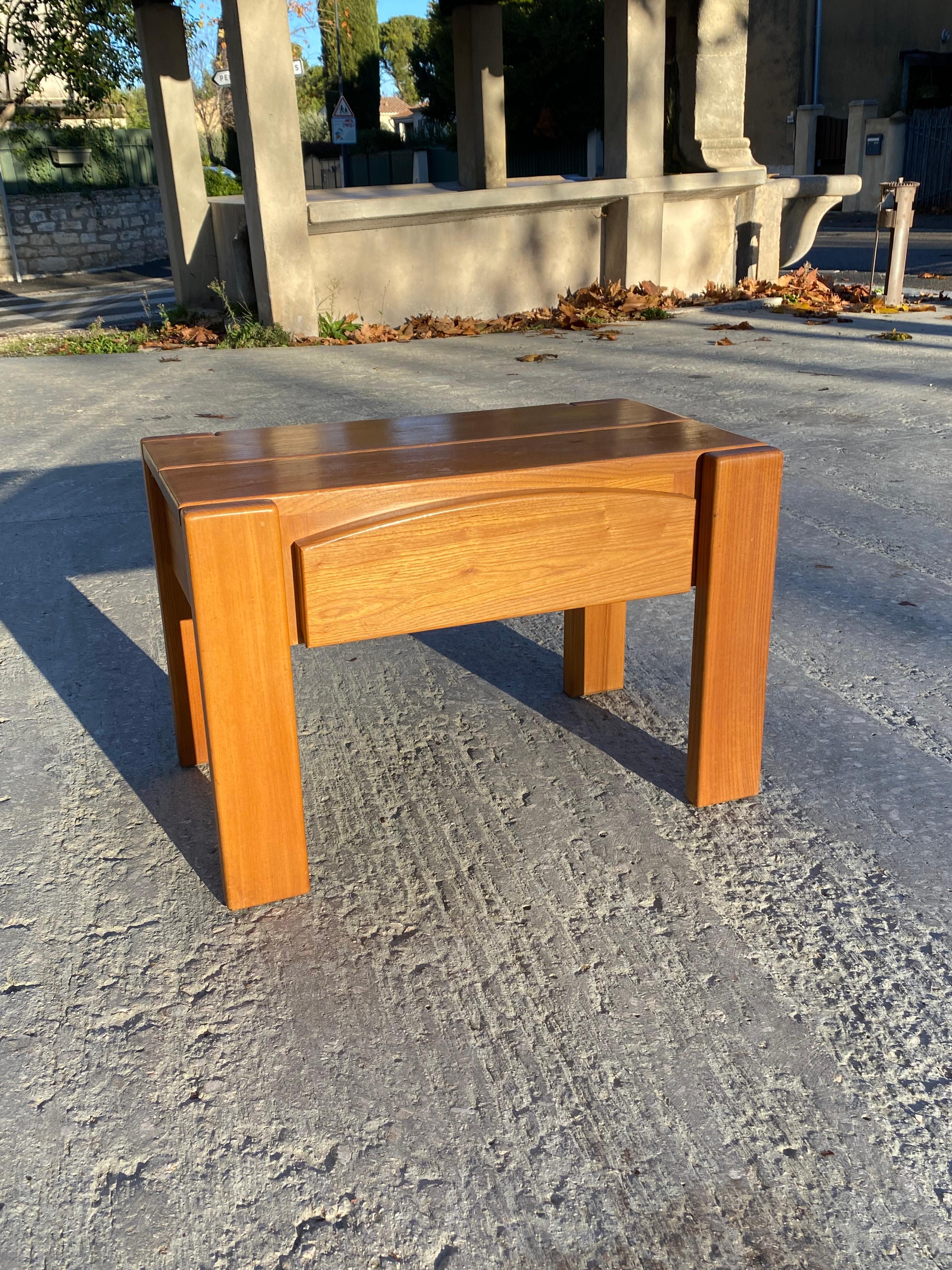 Stile provenzale Regain / chapo Solid elm bedside table 1980 in vendita