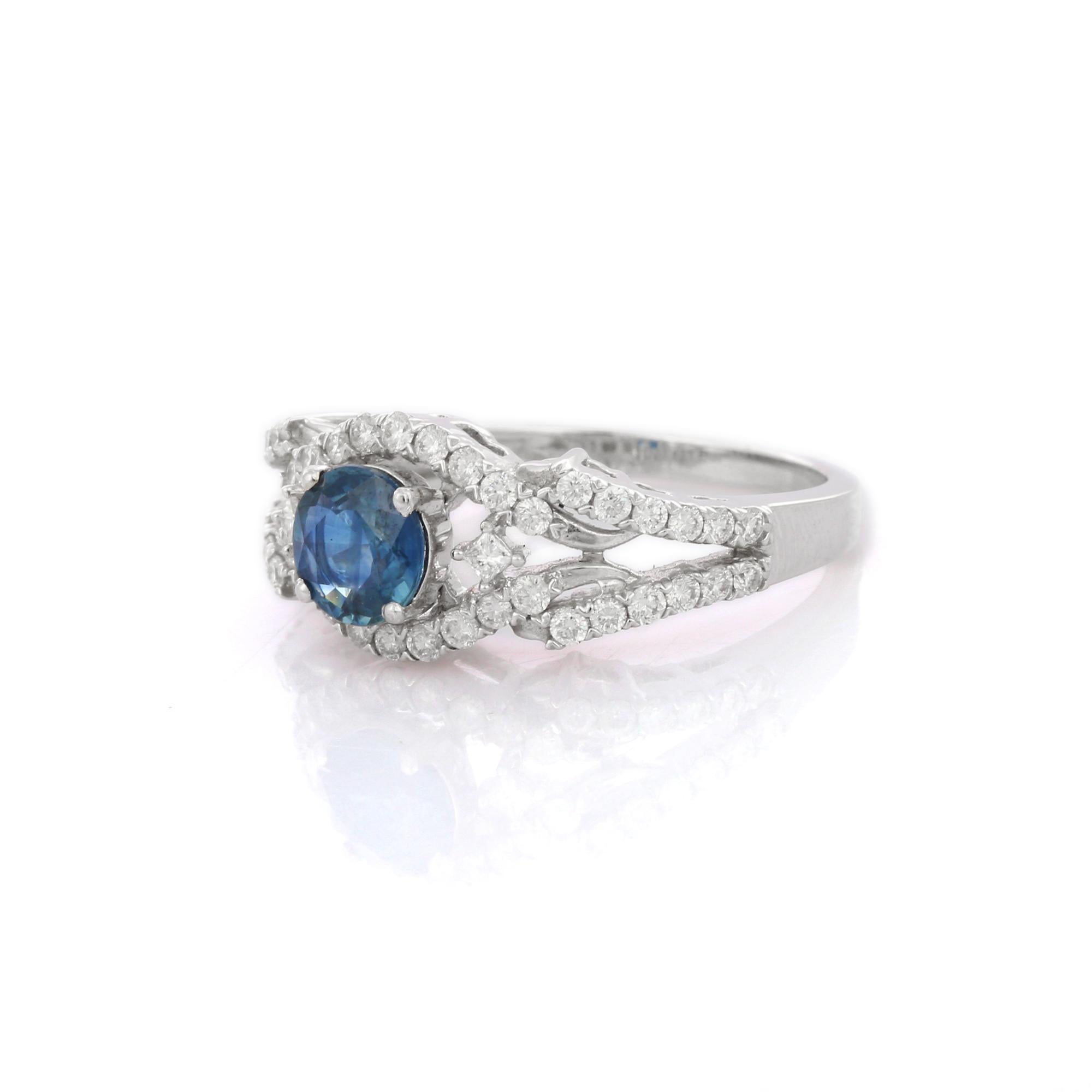 For Sale:  18K White Gold Regal 0.88ct Round Cut Sapphire Diamond Engagement Ring  3