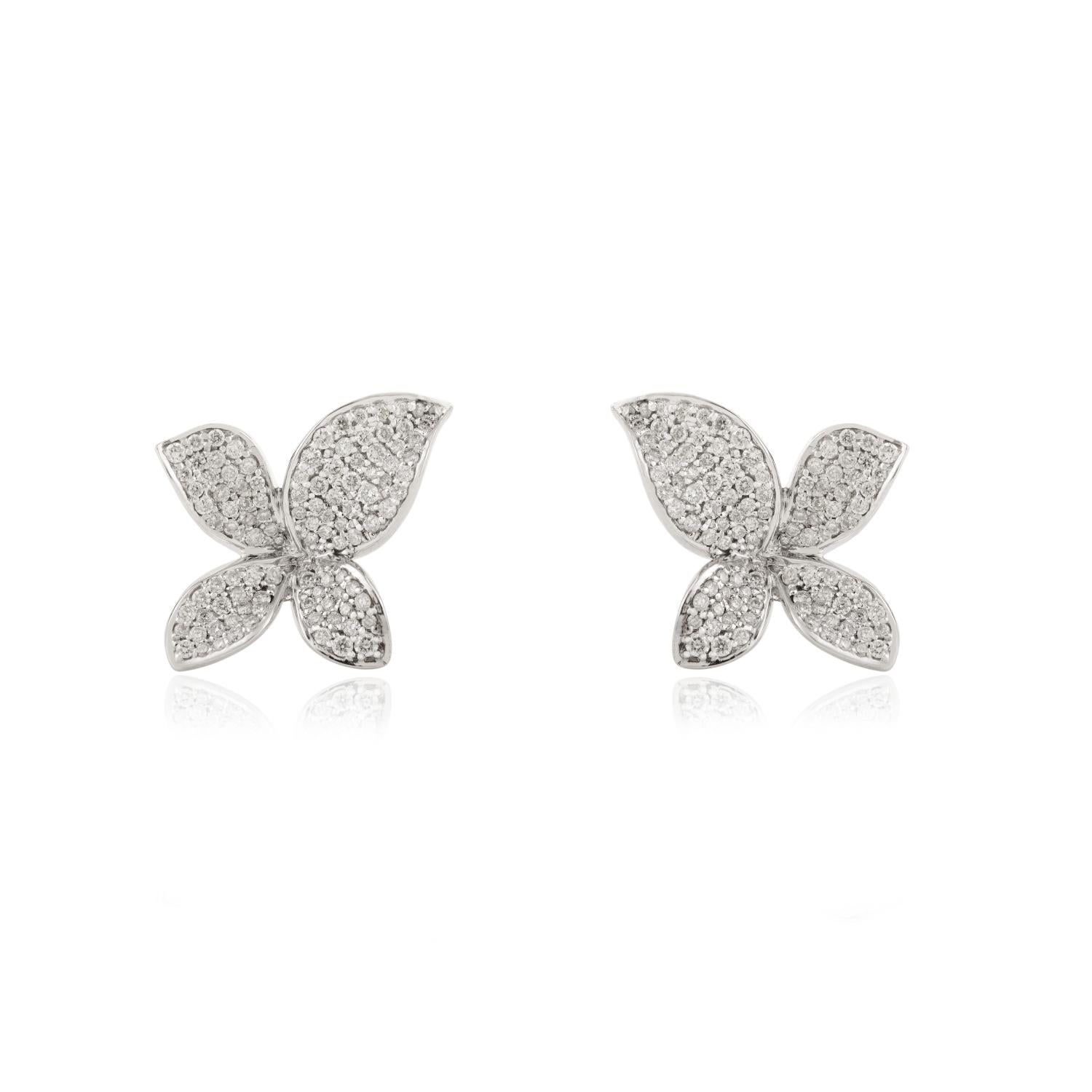 Regal Pendientes de oro blanco de 18 quilates con diamantes redondos y talla brillante para ella en venta 1