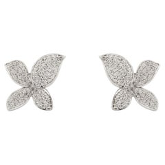 Regale Blumenohrstecker aus 18 Karat Weißgold mit rundem Diamanten im Brillantschliff für sie