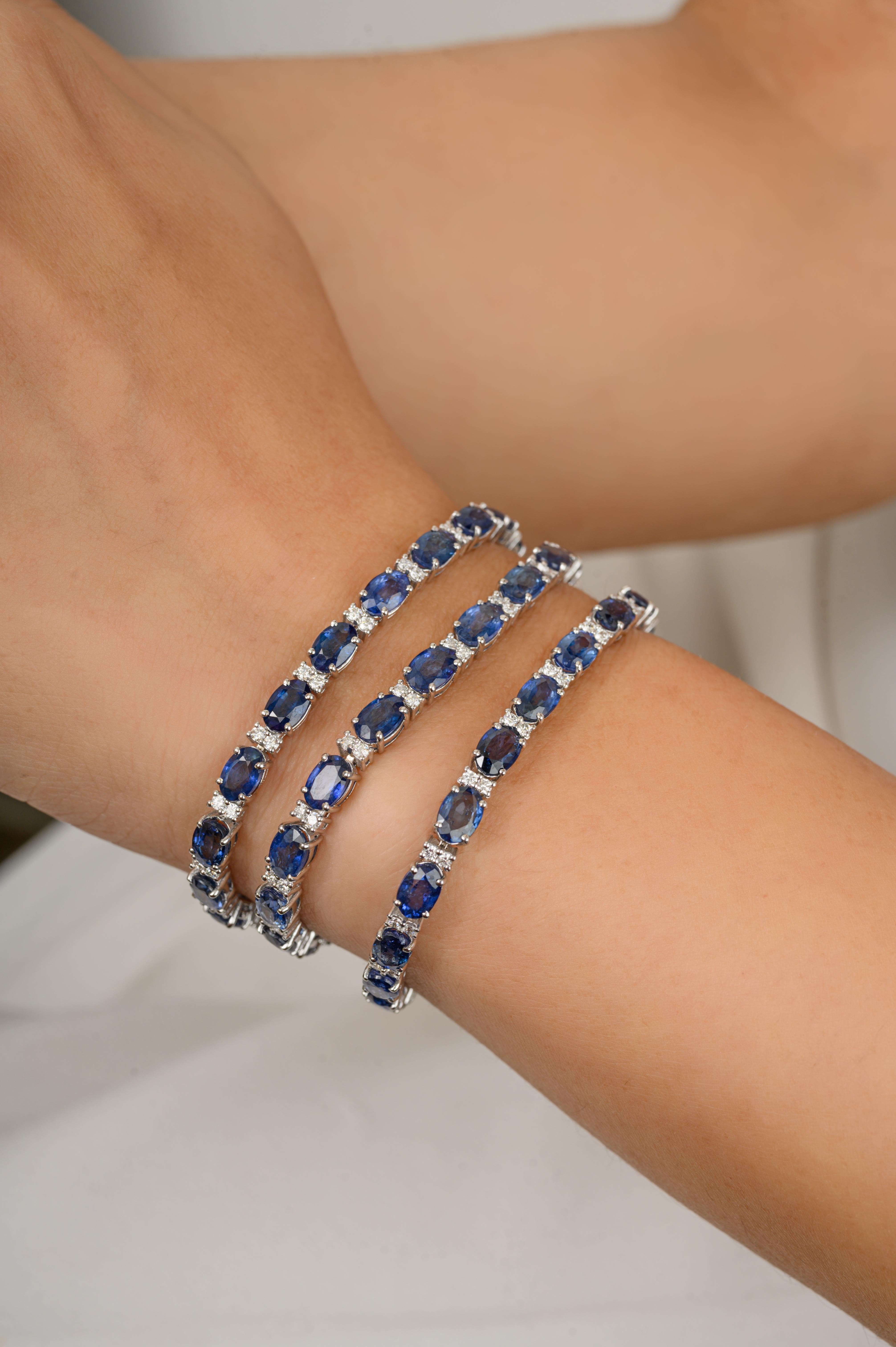 Bracciale Regal 39,02 CTW con zaffiro a tripla linea e diamanti in oro bianco 14 carati in vendita 4