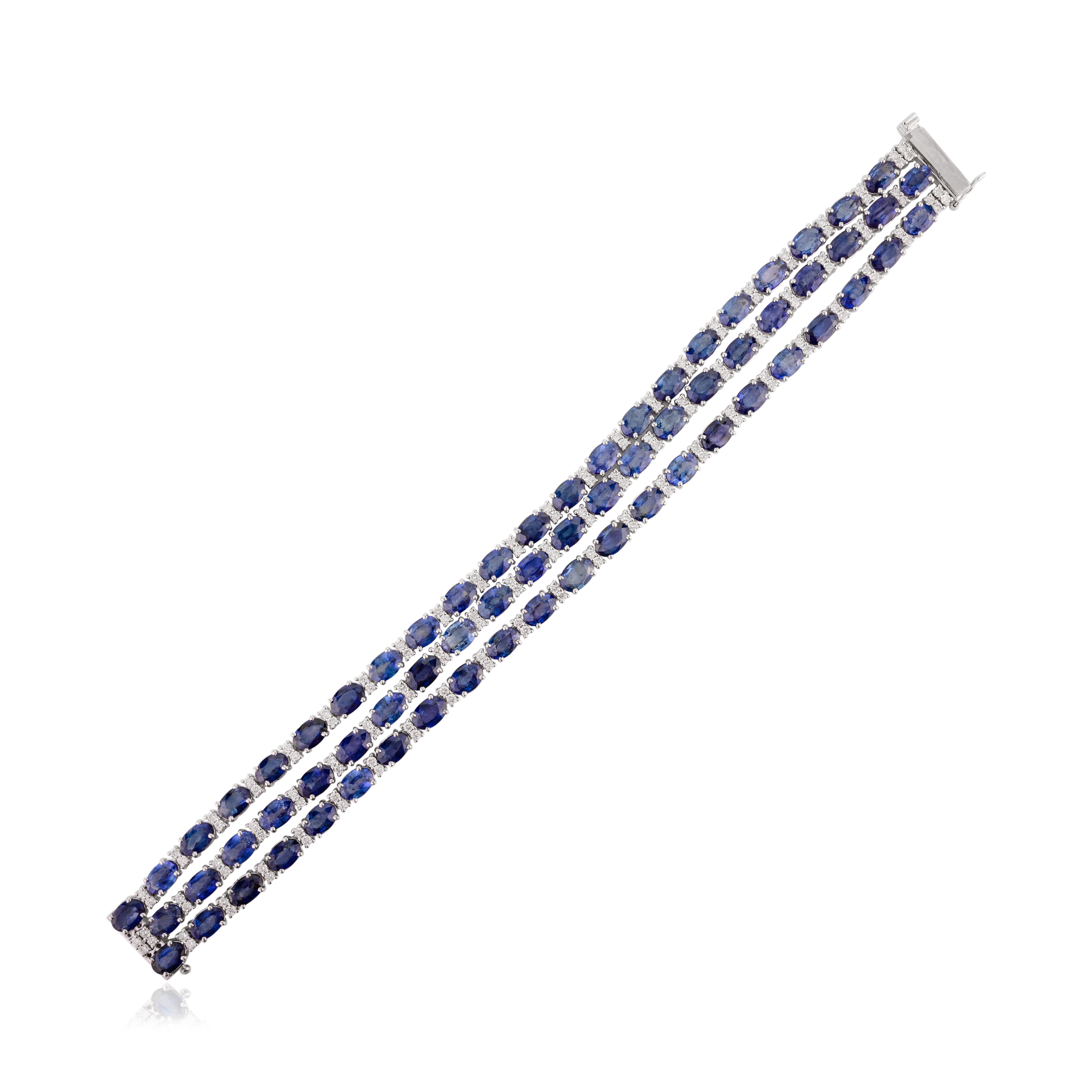 Art Déco Bracciale Regal 39,02 CTW con zaffiro a tripla linea e diamanti in oro bianco 14 carati in vendita