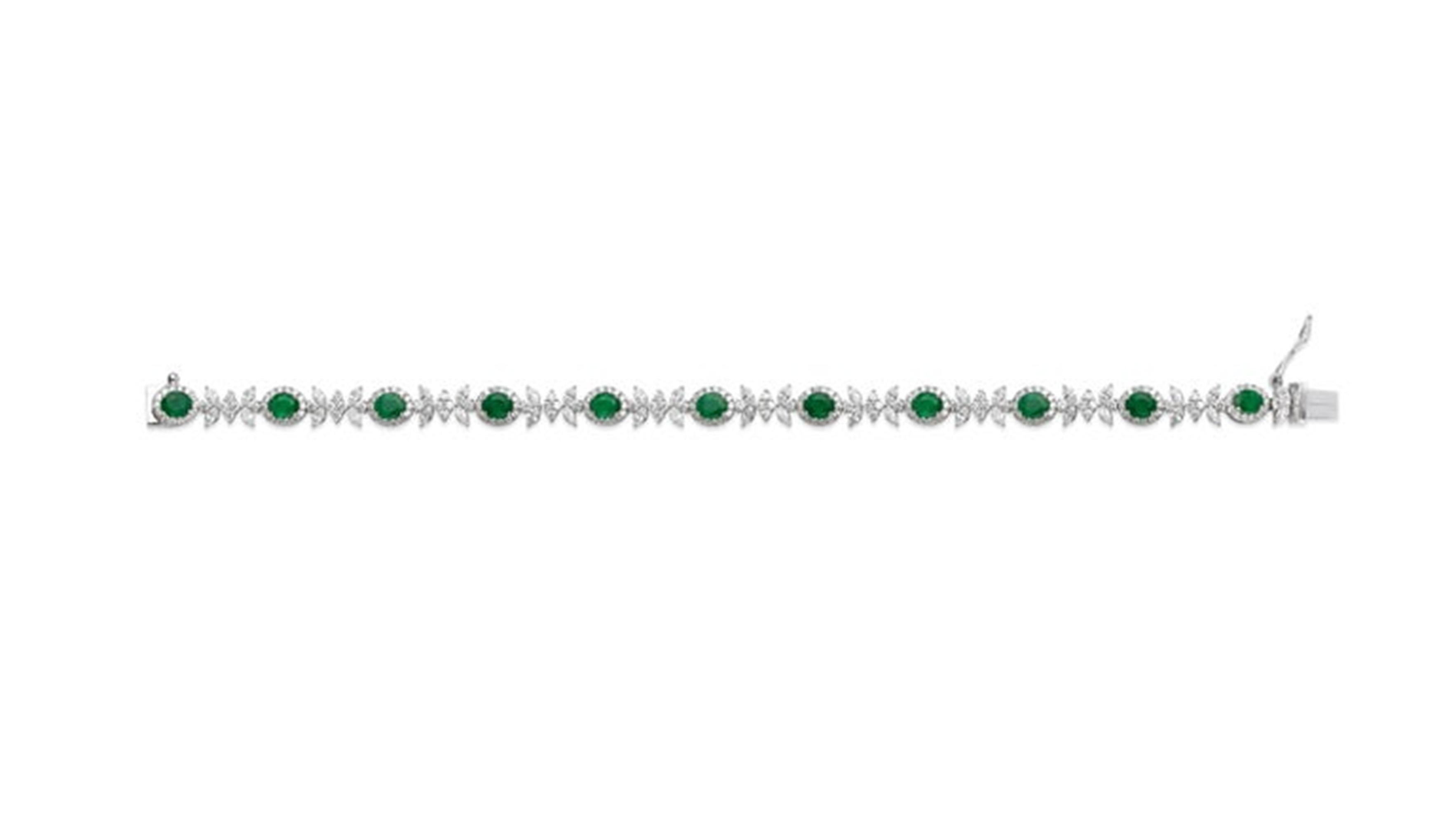 Exceptionnel Bracelet d'émeraudes naturelles de 4,5 ct de taille ovale avec diamant en or blanc 18k Pour femmes en vente