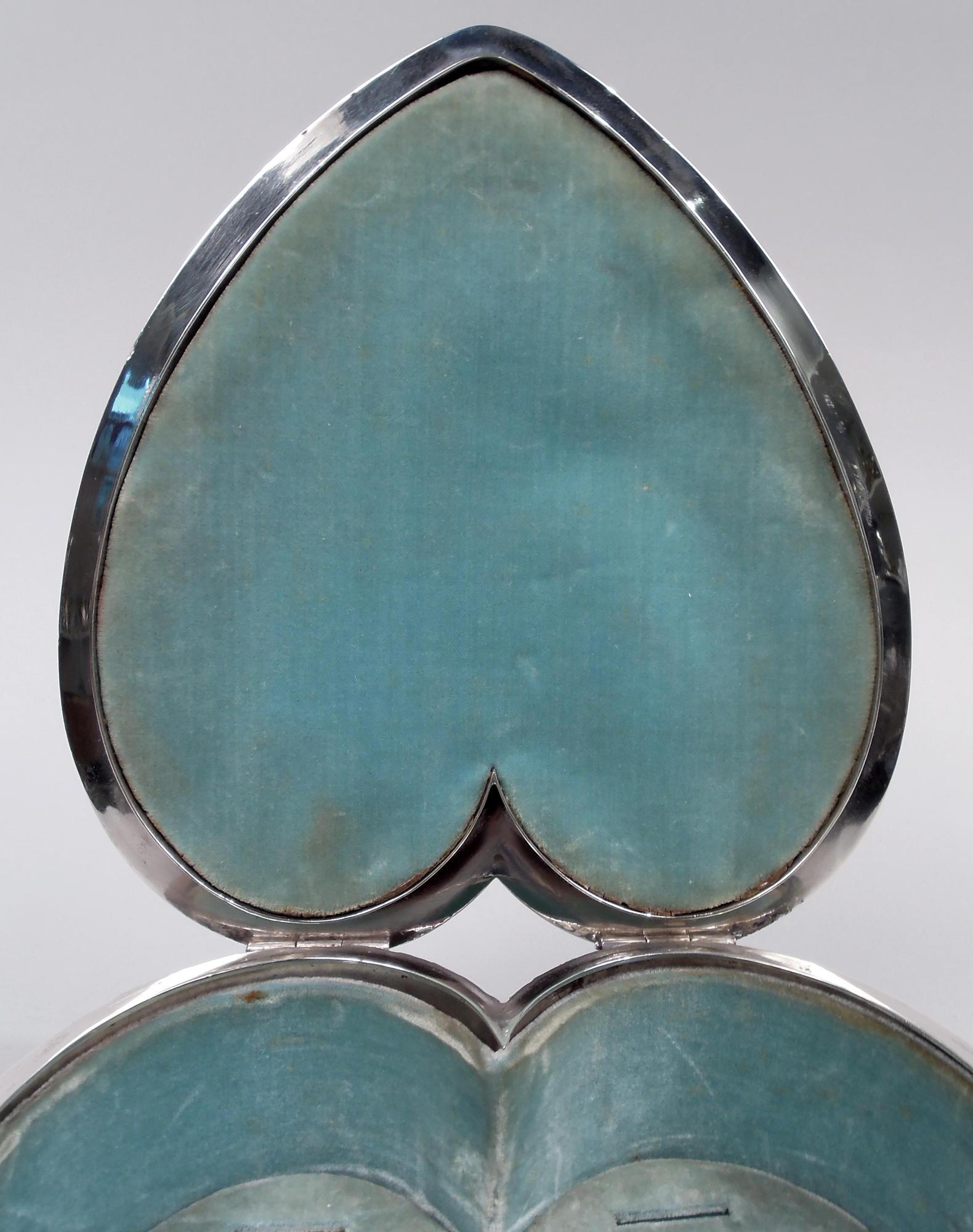 Regal and Romantic Sterling Silver Heart-Shaped Jewelry Box In Good Condition For Sale In New York, NY