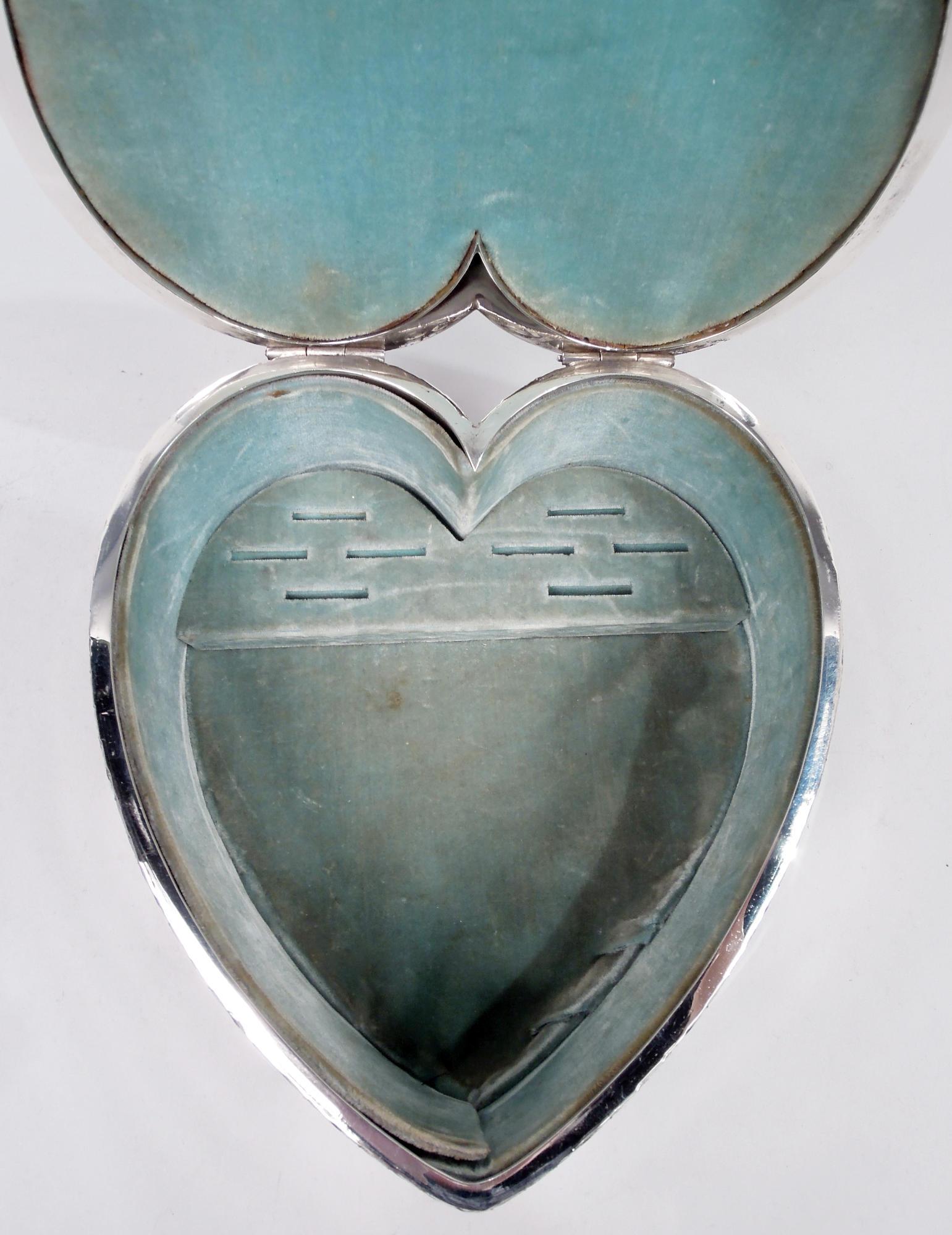 20th Century Regal and Romantic Sterling Silver Heart-Shaped Jewelry Box For Sale