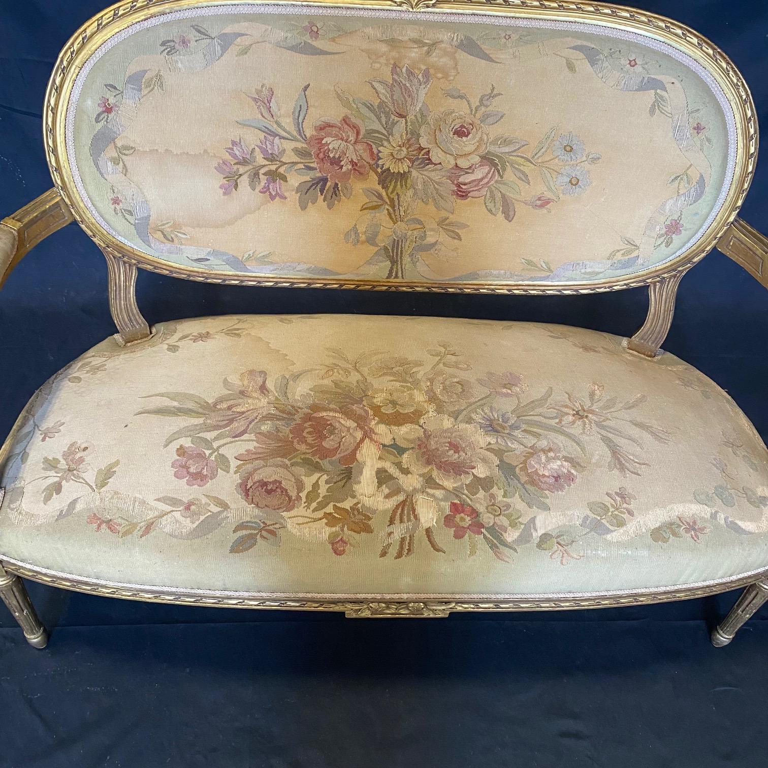 Regal Aubusson Upholstered Parlor Suite with Loveseat Canape and 4 Armchairs For Sale 10