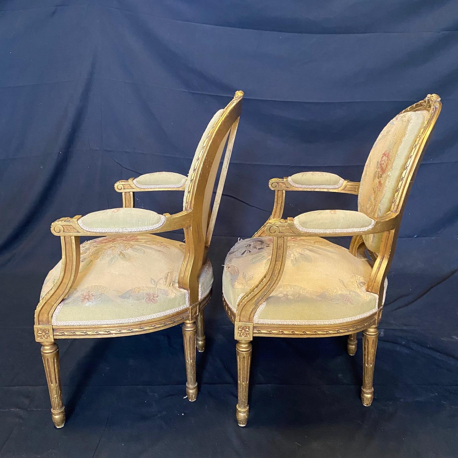 Gilt Regal Aubusson Upholstered Parlor Suite with Loveseat Canape and 4 Armchairs For Sale