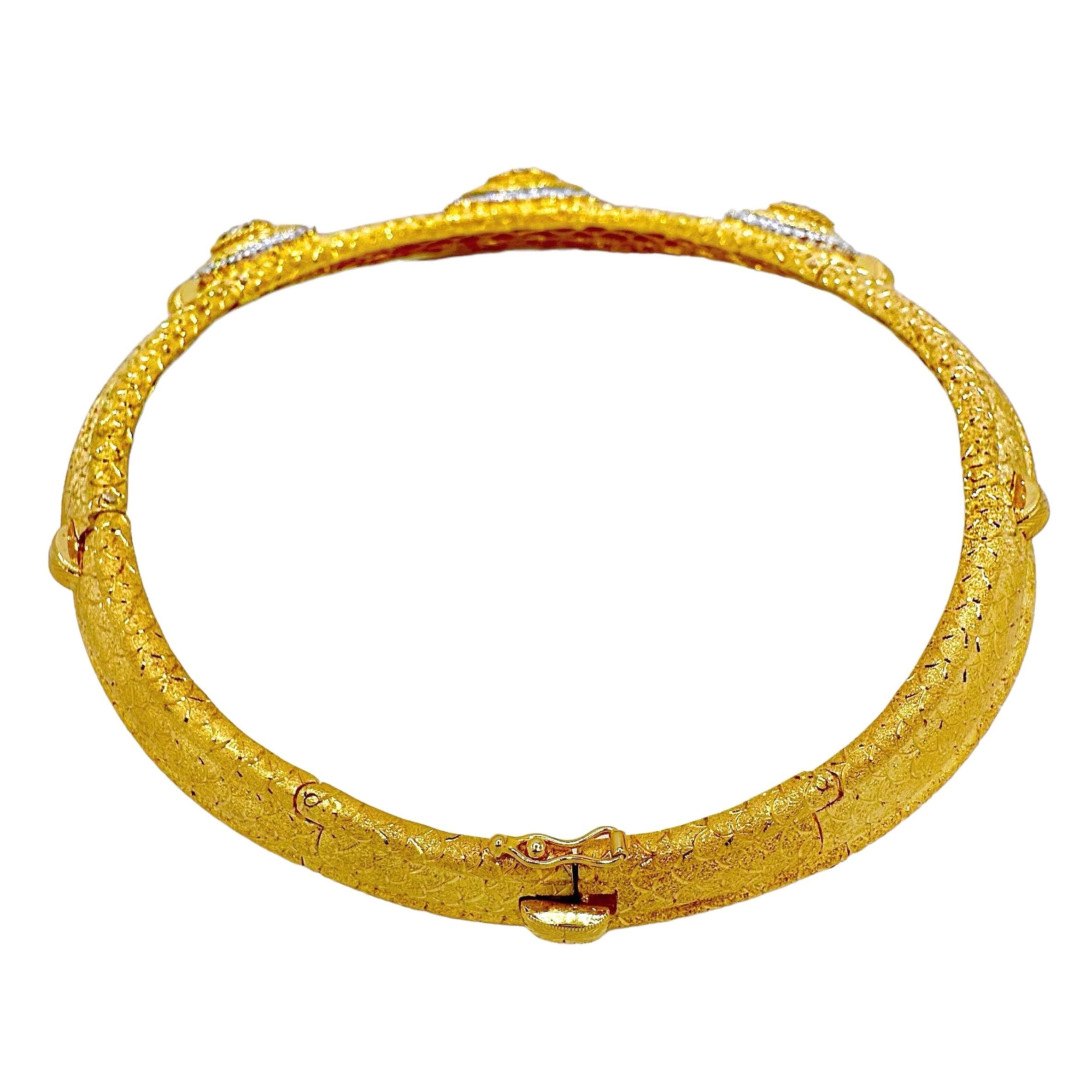 Round Cut Regal Design Diamond & Florentine Finish 18K Gold Choker Necklace 1.25 Inch Wide For Sale