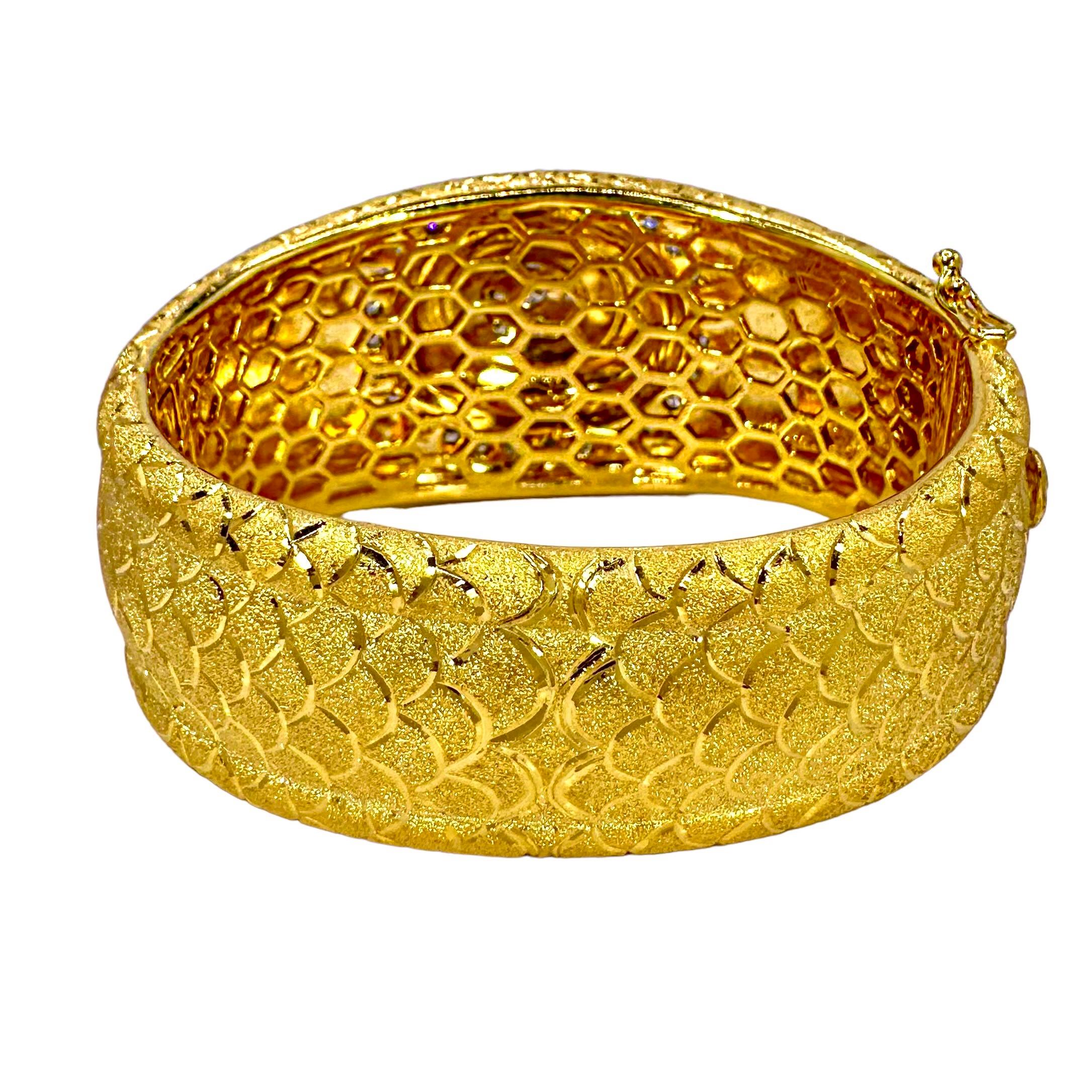 Regal Design, Diamond & Florentine Finish 18K Gold Cuff Bracelet 1.25 Inch Wide In Excellent Condition For Sale In Palm Beach, FL
