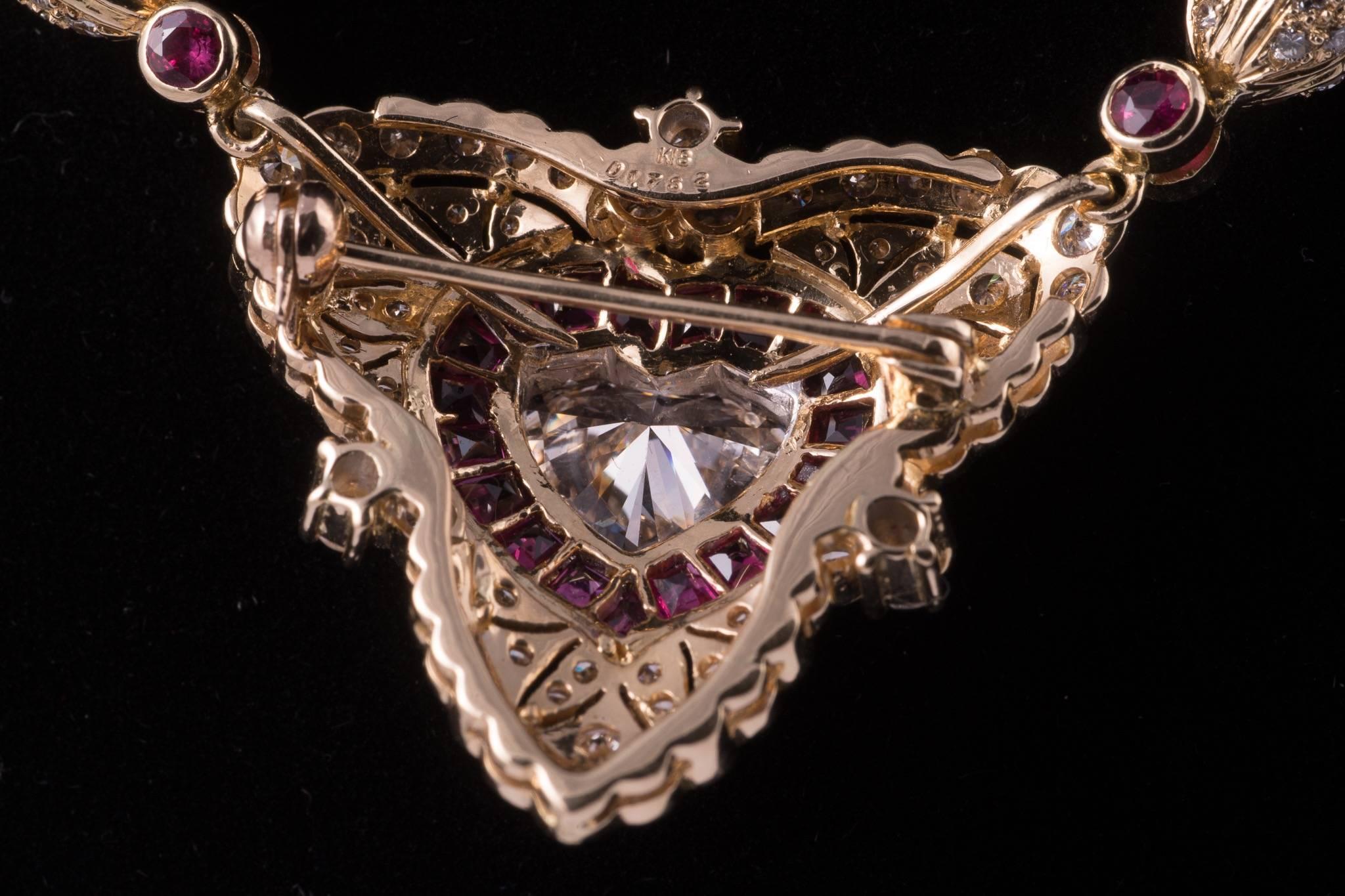 Regal Diamond Heart Necklace with Ruby and Diamonds in 18 Karat Gold In Excellent Condition In New Orleans, LA
