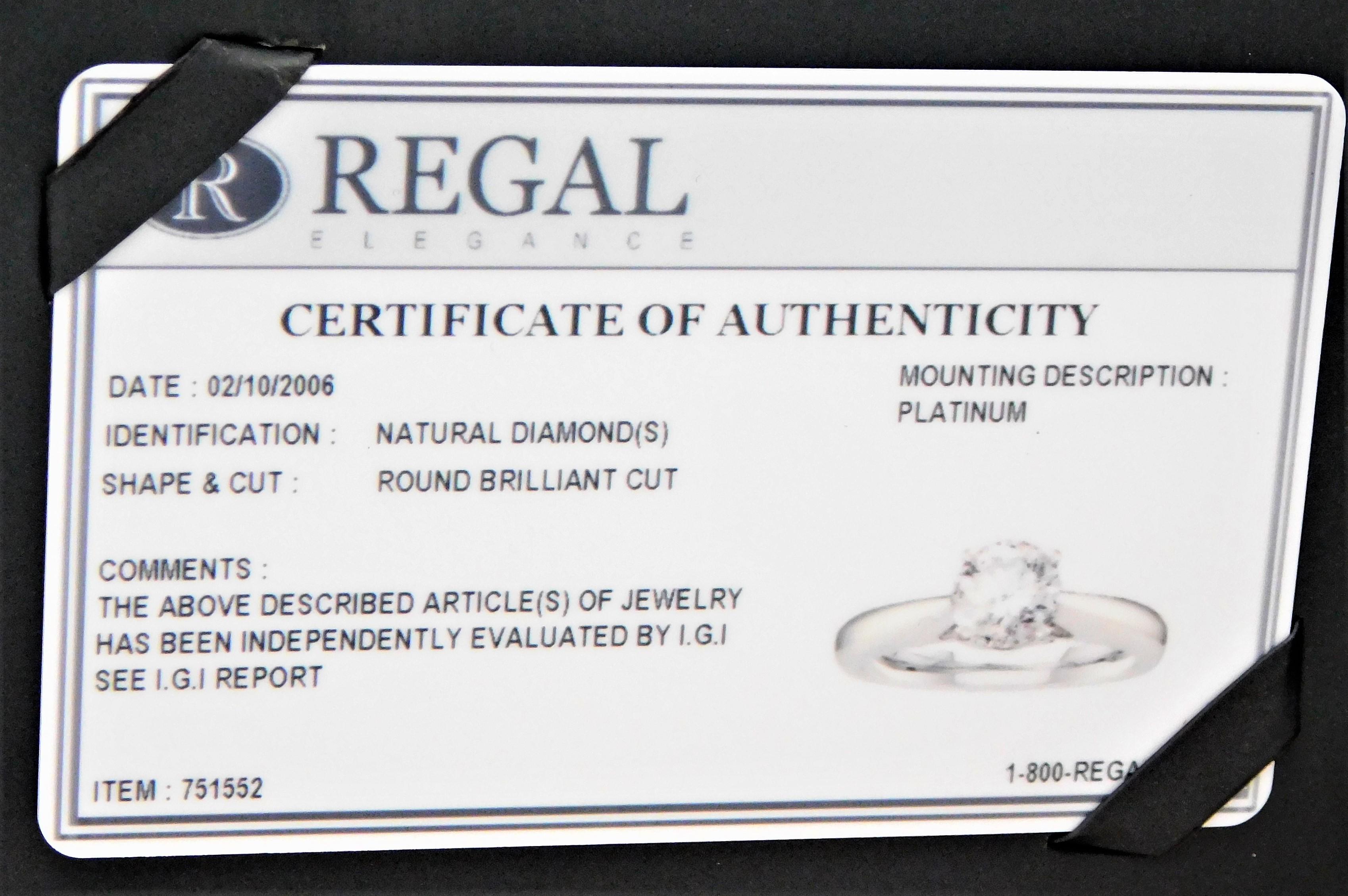 Regal Elegance 1.06 Carat Round Brilliant Diamond Solitaire Platinum Engagement 11