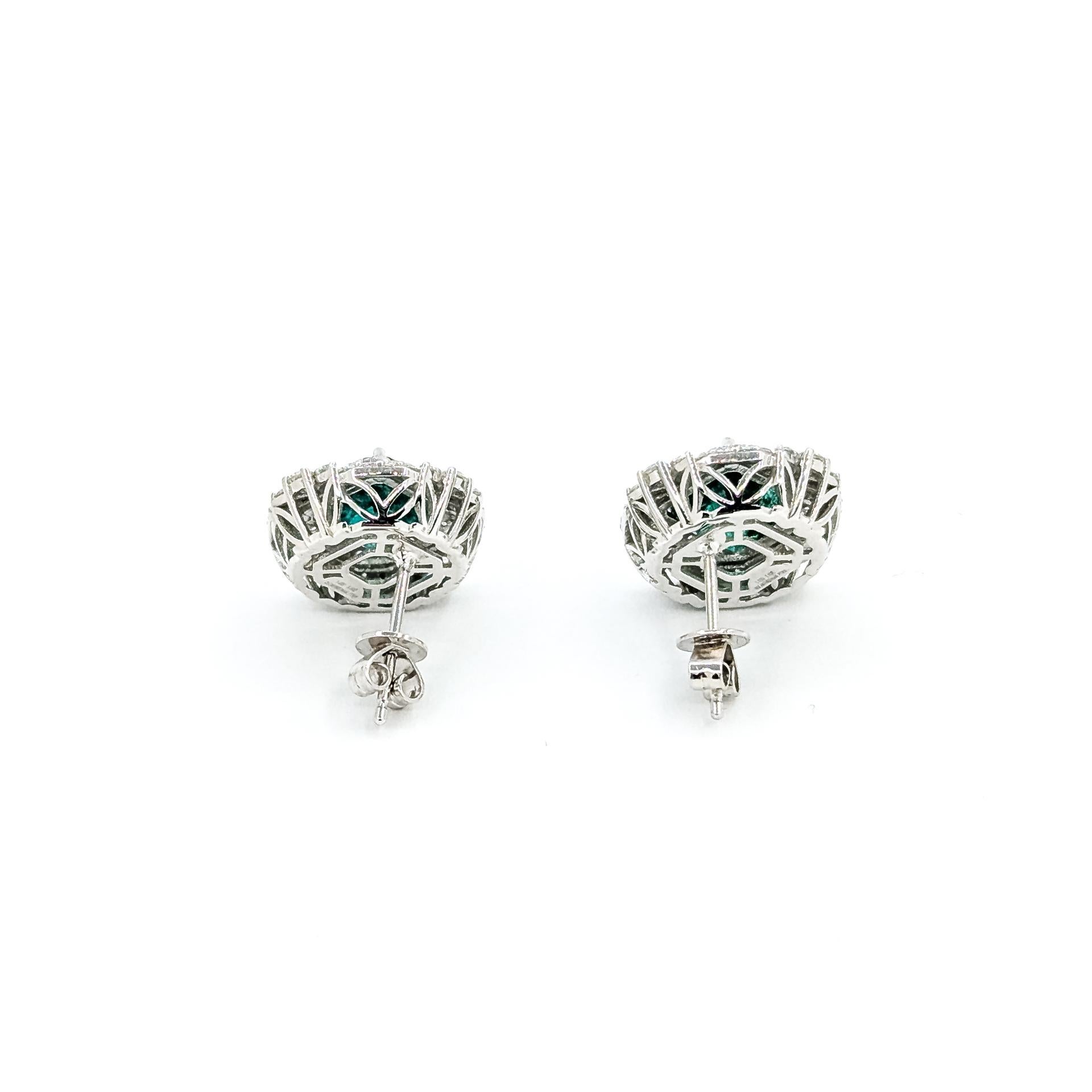 Boucles d'oreilles en platine avec émeraudes et diamants en vente 4