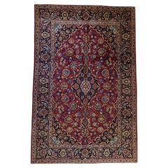 Mittelgroßer Isfahan-Teppich aus Wolle aus der Mitte des Jahrhunderts