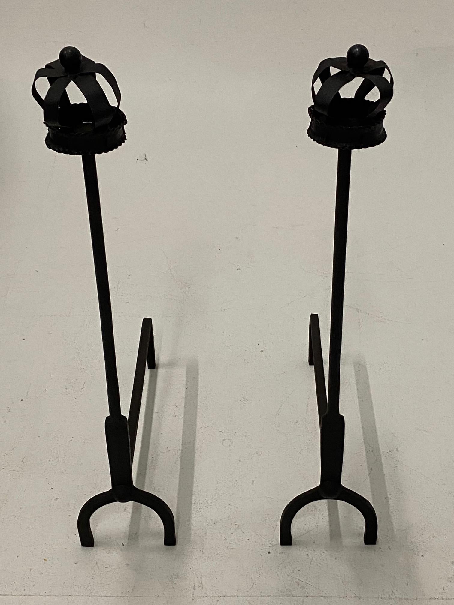 Regal Pair of Black Cast Iron Crown Motife Andirons In Good Condition For Sale In Hopewell, NJ