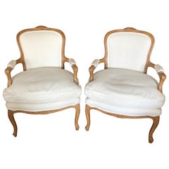 Regal Pair of French Style Bergere Chairs with White Upholstery