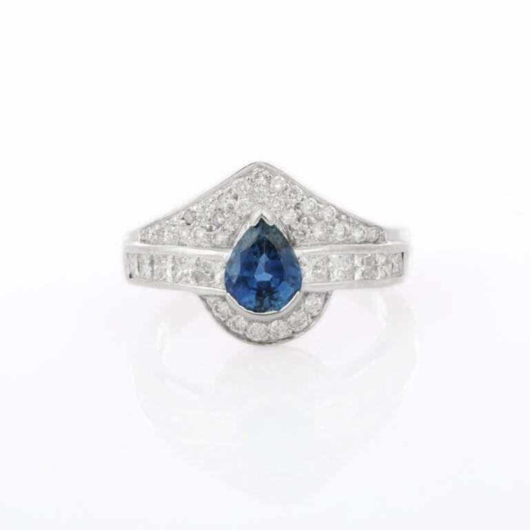 Bague de mariage royale en or blanc 18 carats avec saphir taille poire et diamants Neuf - En vente à New York, NY