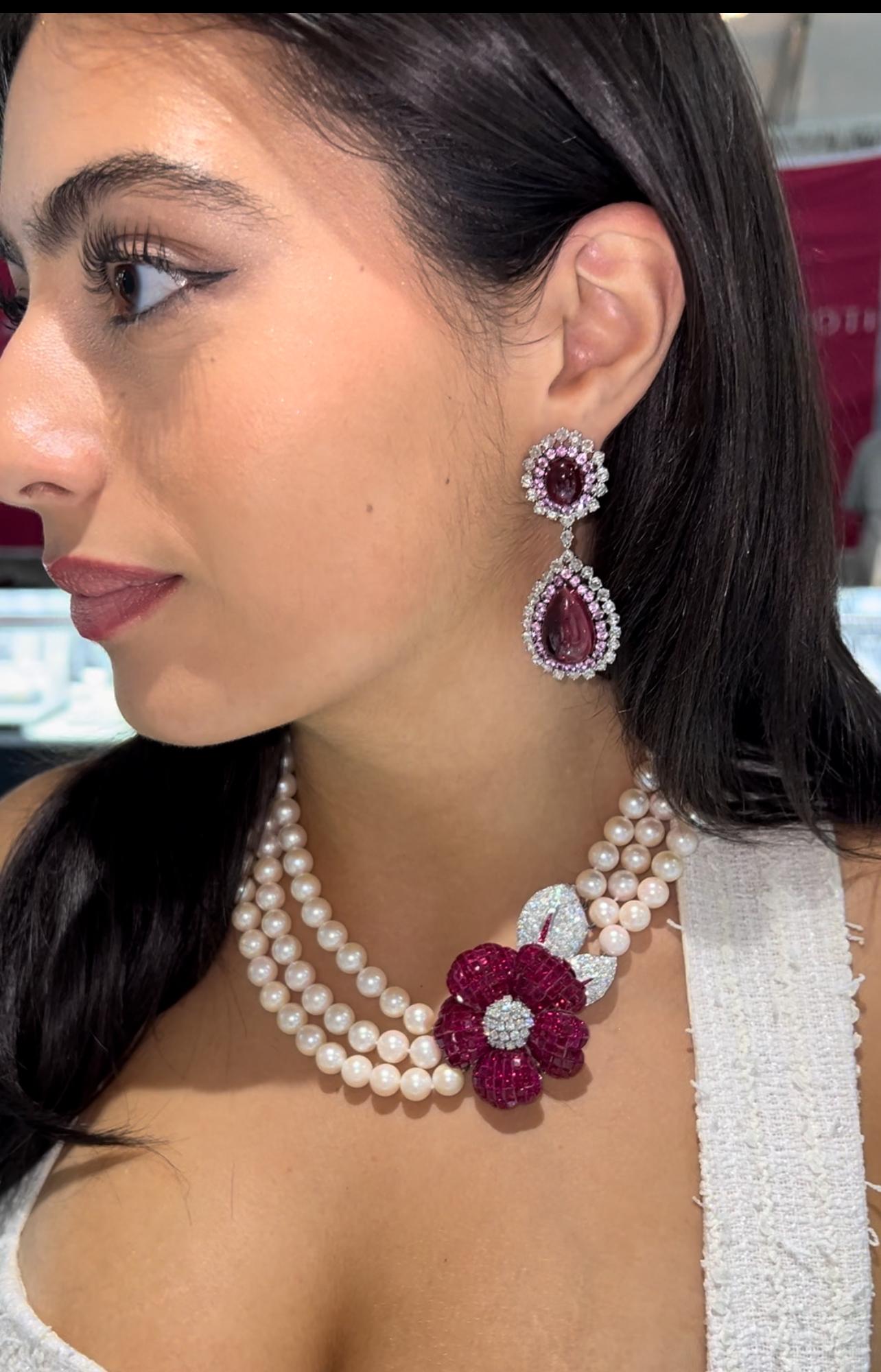 Taille poire Boucles d'oreilles pendantes en rubellite de style royal Saphirs roses et diamants taillés en rose 27cts en vente