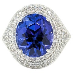 Anello cocktail di tanzanite e diamanti in platino