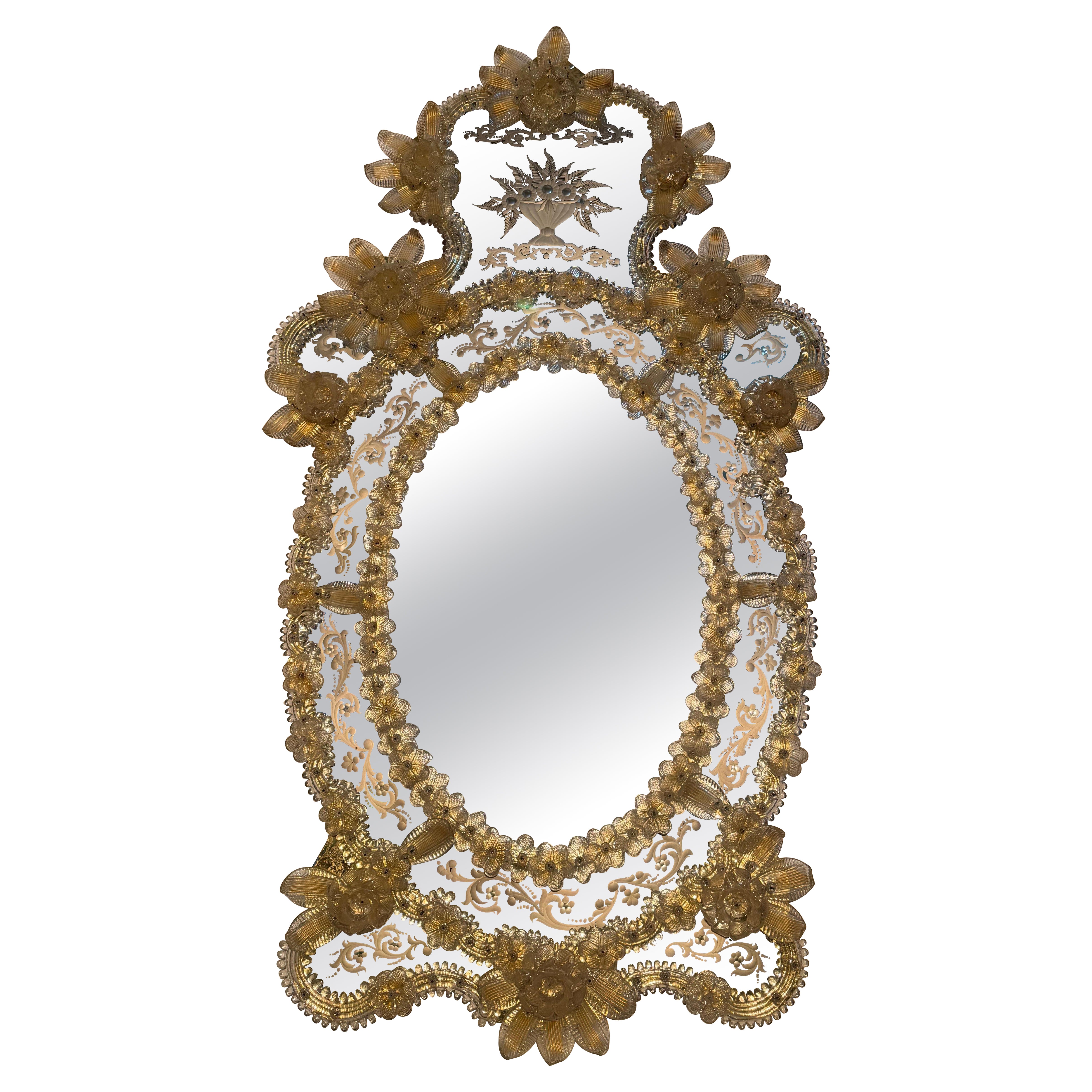 Miroir mural vénitien en verre de Murano attribué à Barovier&Toso, années 1940