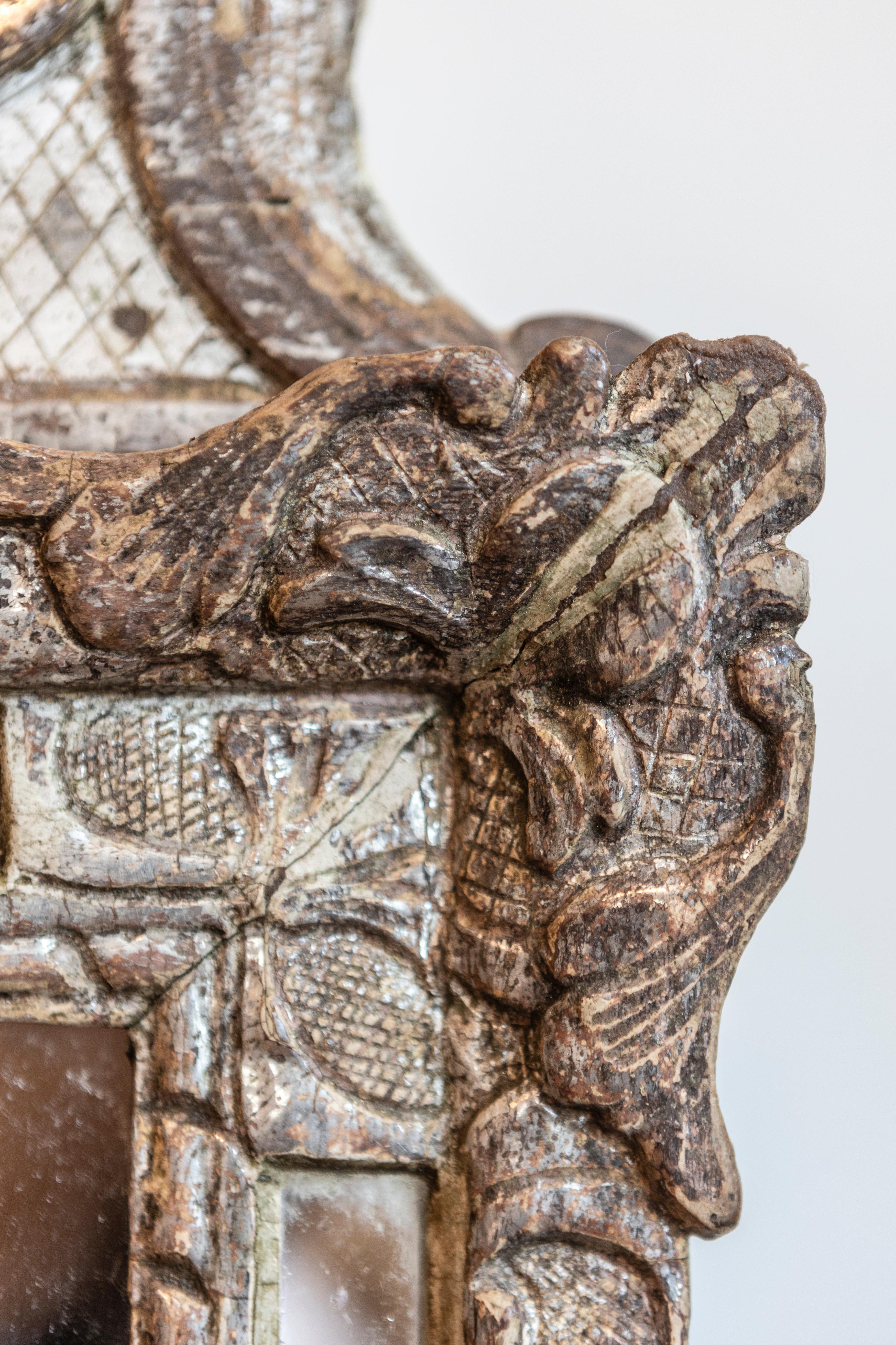 Régence 18. Jahrhundert Französisch Silber Paket vergoldet Spiegel mit floralen geschnitzt Wappen im Angebot 2