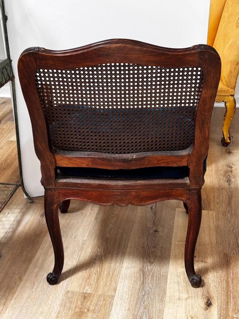 Regence Beechwood Caned Fauteuil, France, 18th century For Sale 3