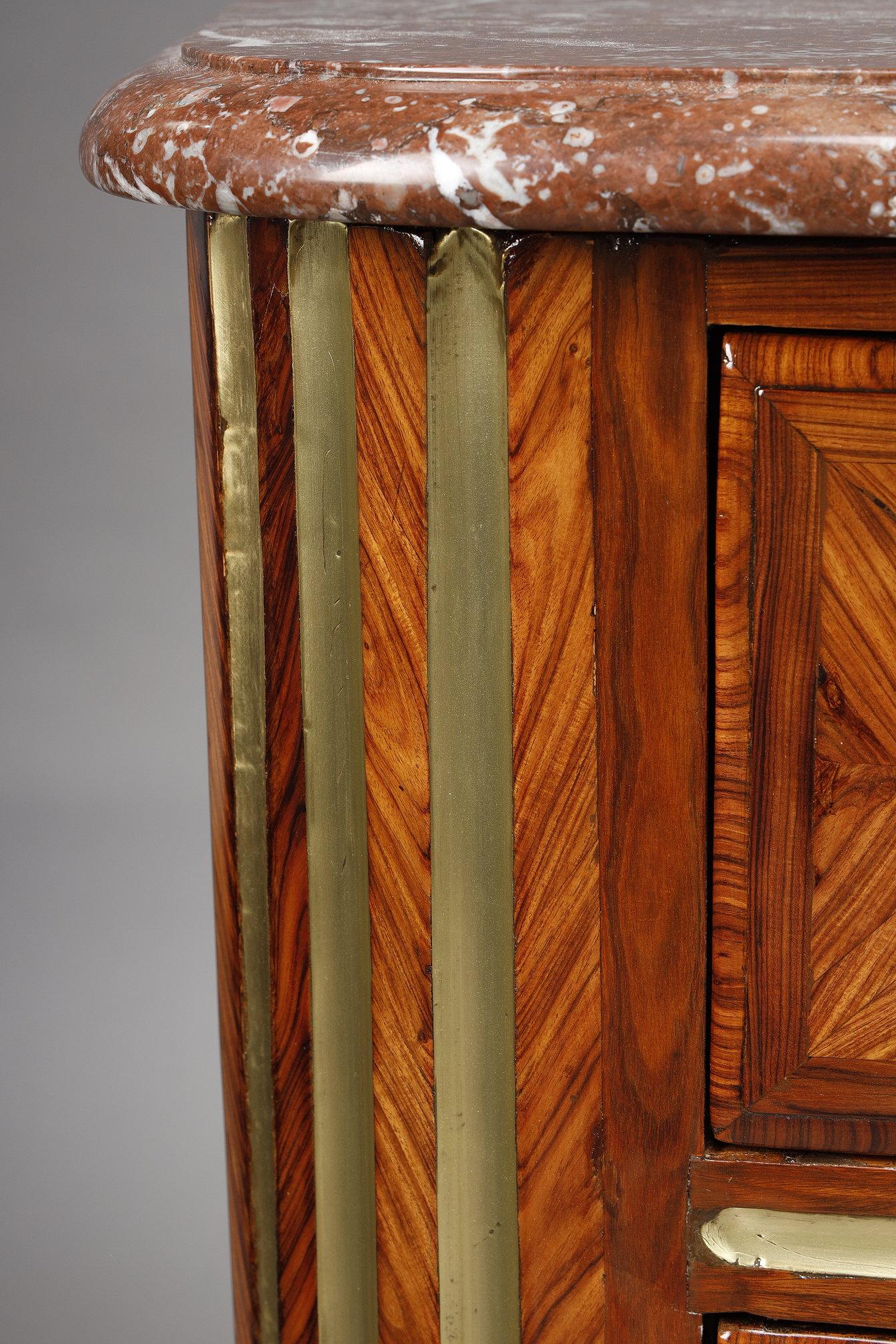 Regence chest of drawers stamped P M , attributed to Pierre Moulin For Sale 11