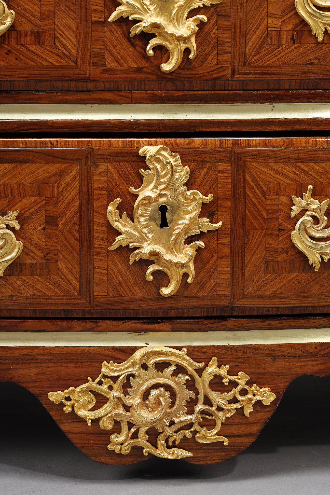 Regence chest of drawers stamped P M , attributed to Pierre Moulin For Sale 1