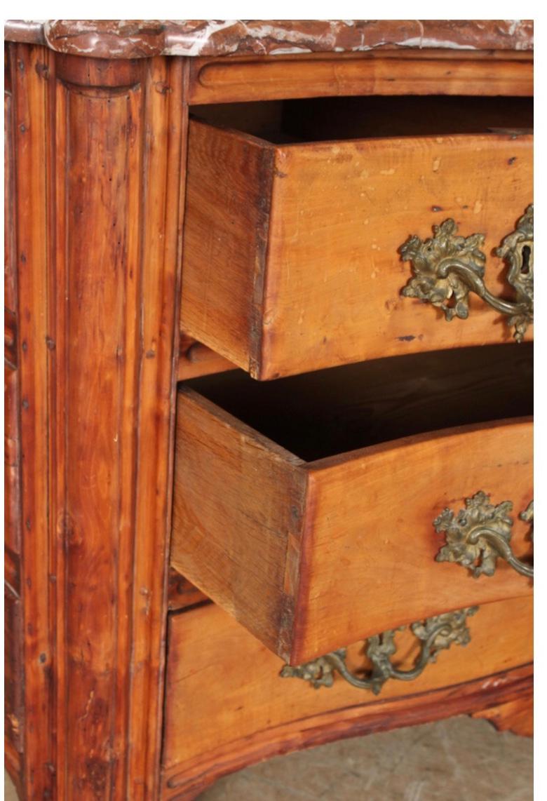 Regence to Louis XV Transitional Provincial Commode, Circa 1720 For Sale 6
