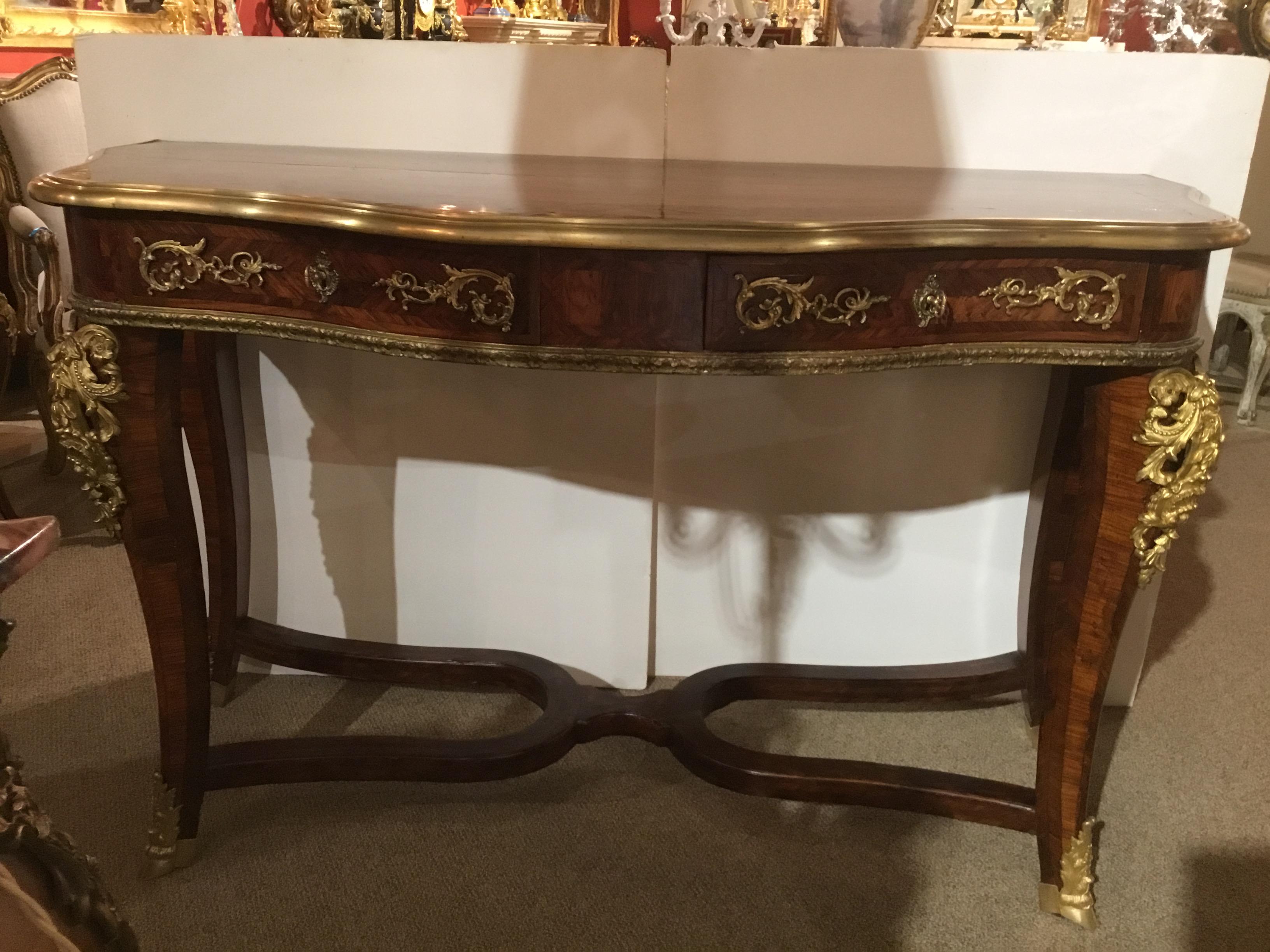 Table console Régence en bois de feuillus marqueté et monté sur bronze doré, 18ème siècle en vente 2