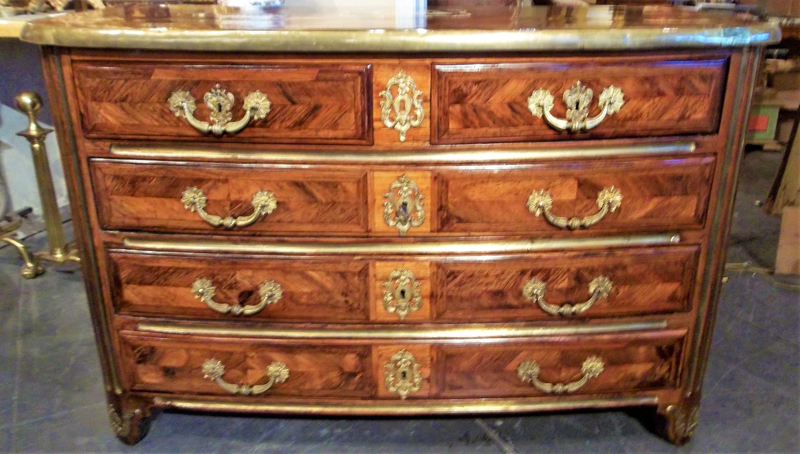 Regence Kingwood Commode Early 18th Century with Gilded Mounts 9
