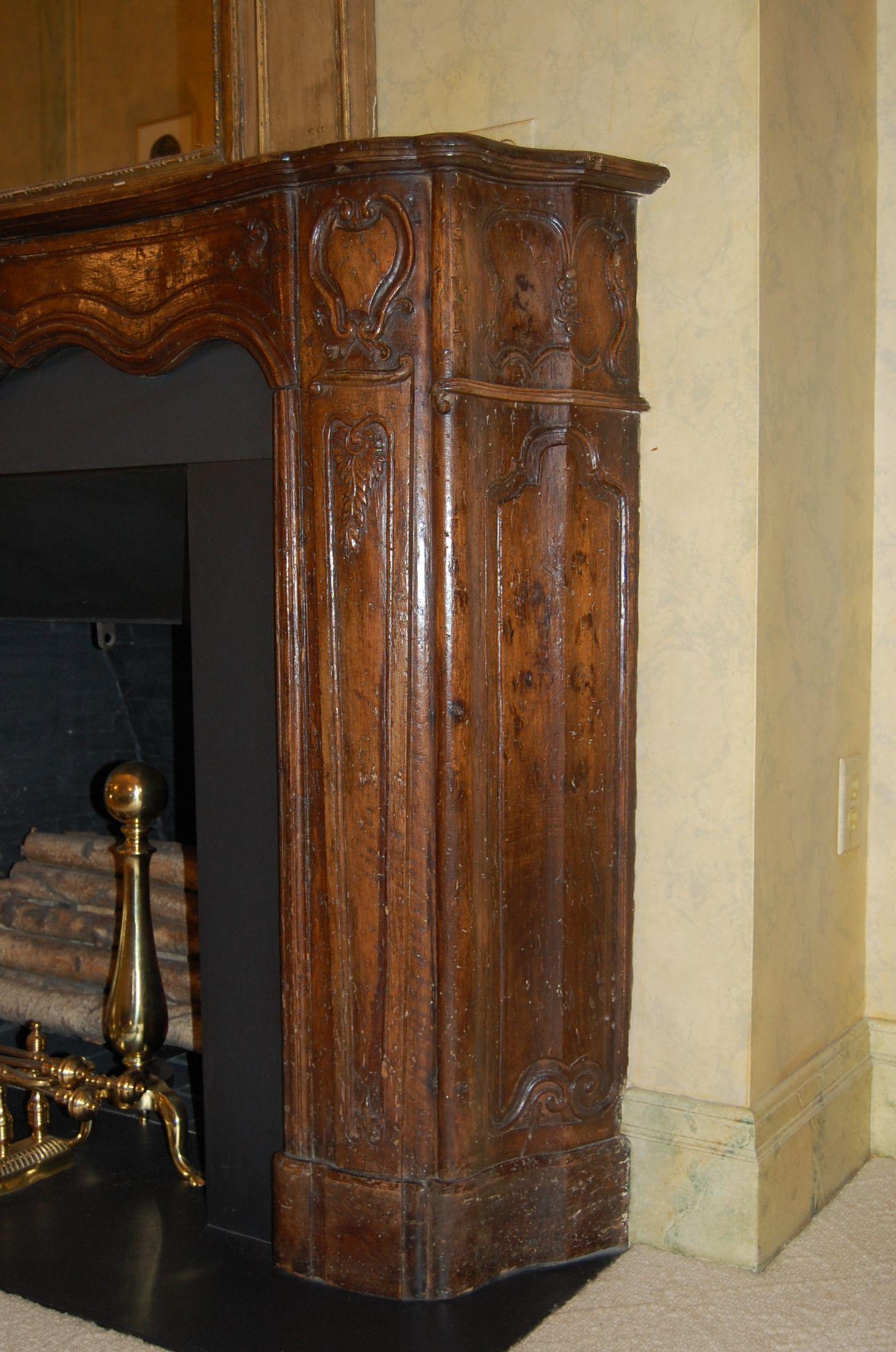 Régence Period Carved Walnut Serpentine Fireplace Mantel, circa 1715 For Sale 4