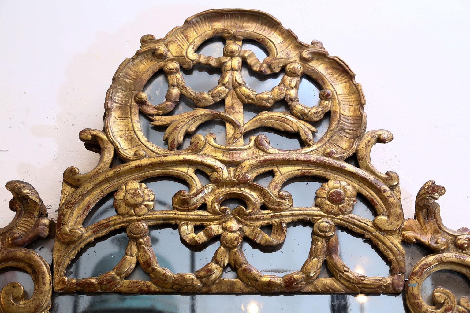 Regence Period Giltwood Mirror In Good Condition In Houston, TX