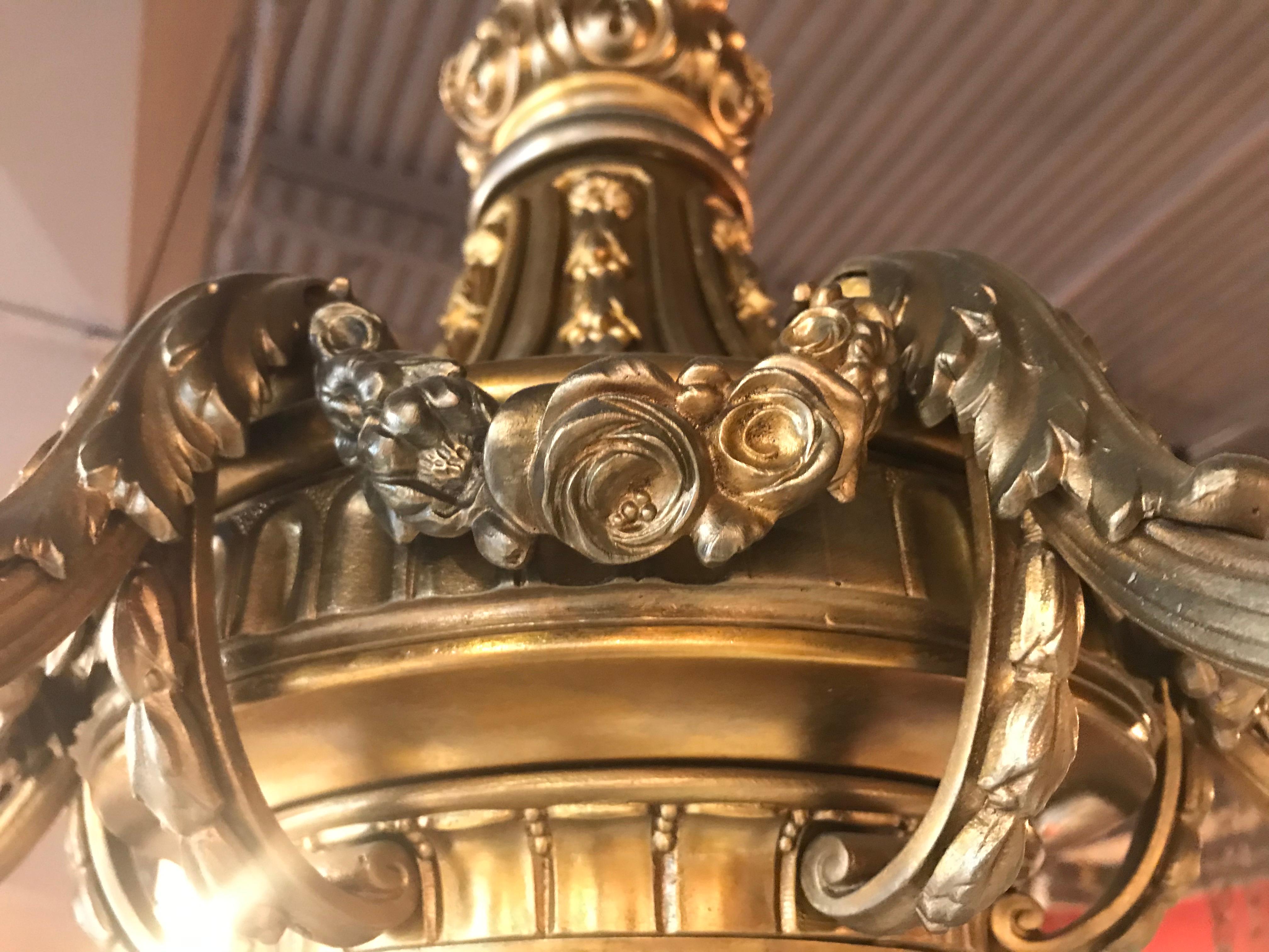 Kronleuchter aus Bronze im Regence-Stil (Frühes 20. Jahrhundert) im Angebot